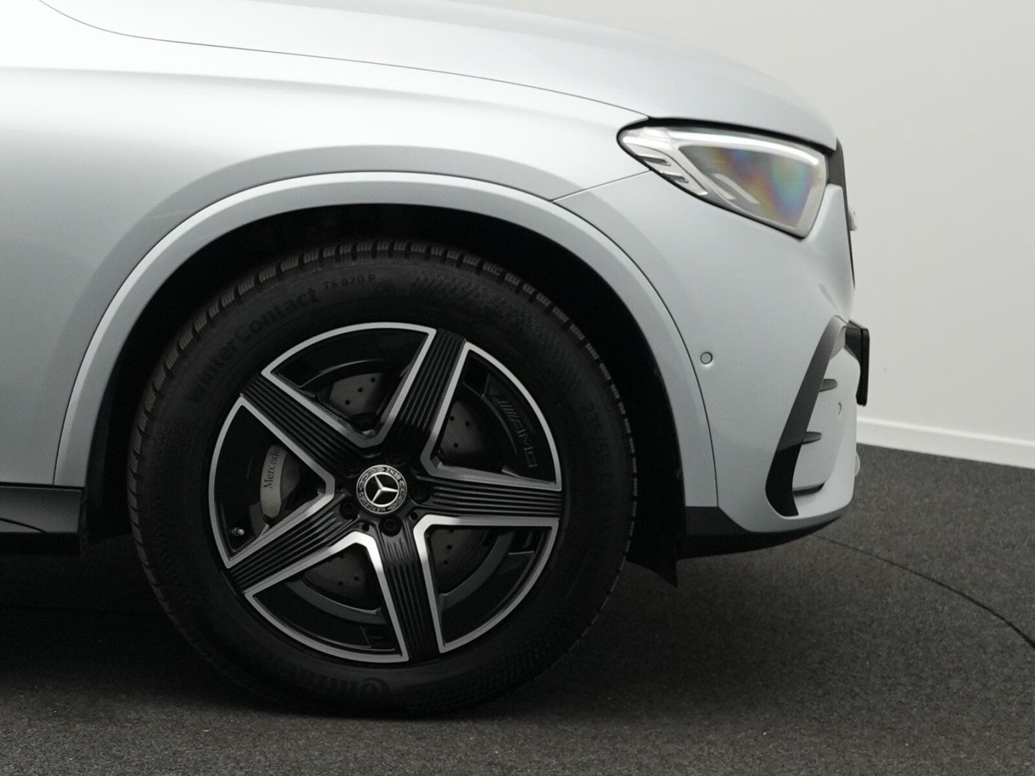 Mercedes GLC 300 d 4M AMG-Line LED+Kamera+Memo+Night+AHK (2025) - Photo 6
