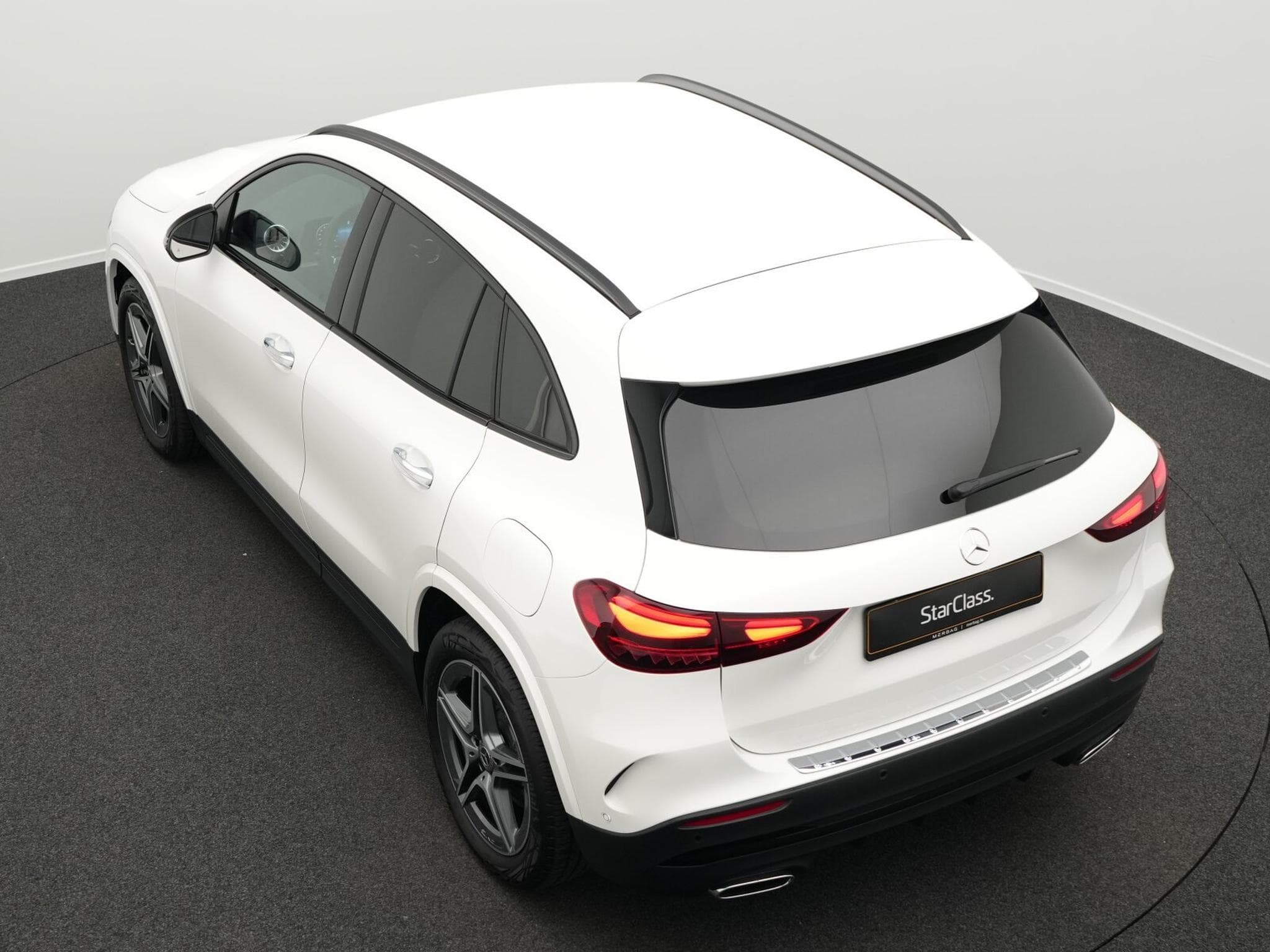 Mercedes GLA 220 4M AMG-Line LED+Kamera+Totw+Night+19" (2024) - Photo 11