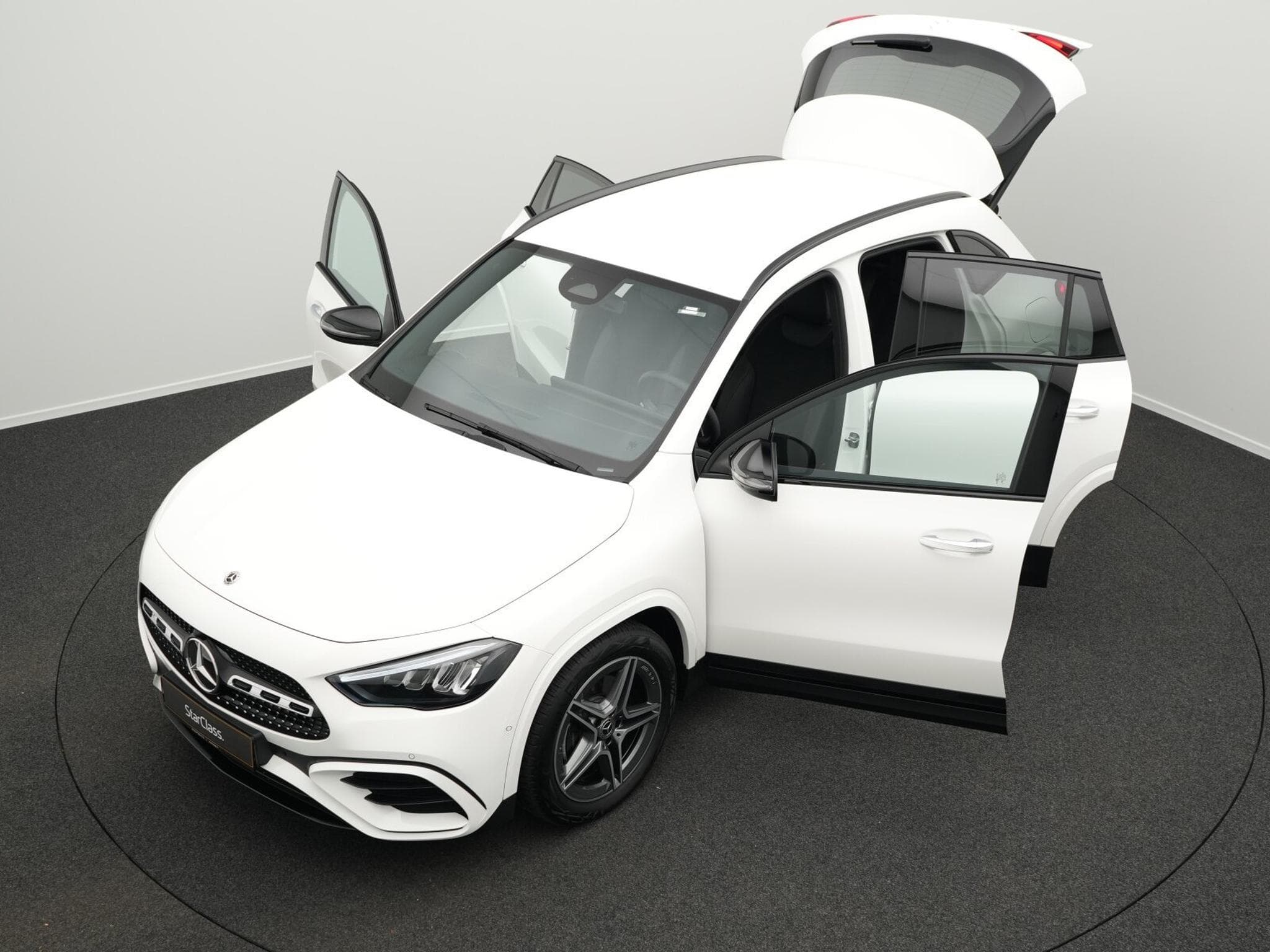 Mercedes GLA 220 4M AMG-Line LED+Kamera+Totw+Night+19" (2024) - Photo 12