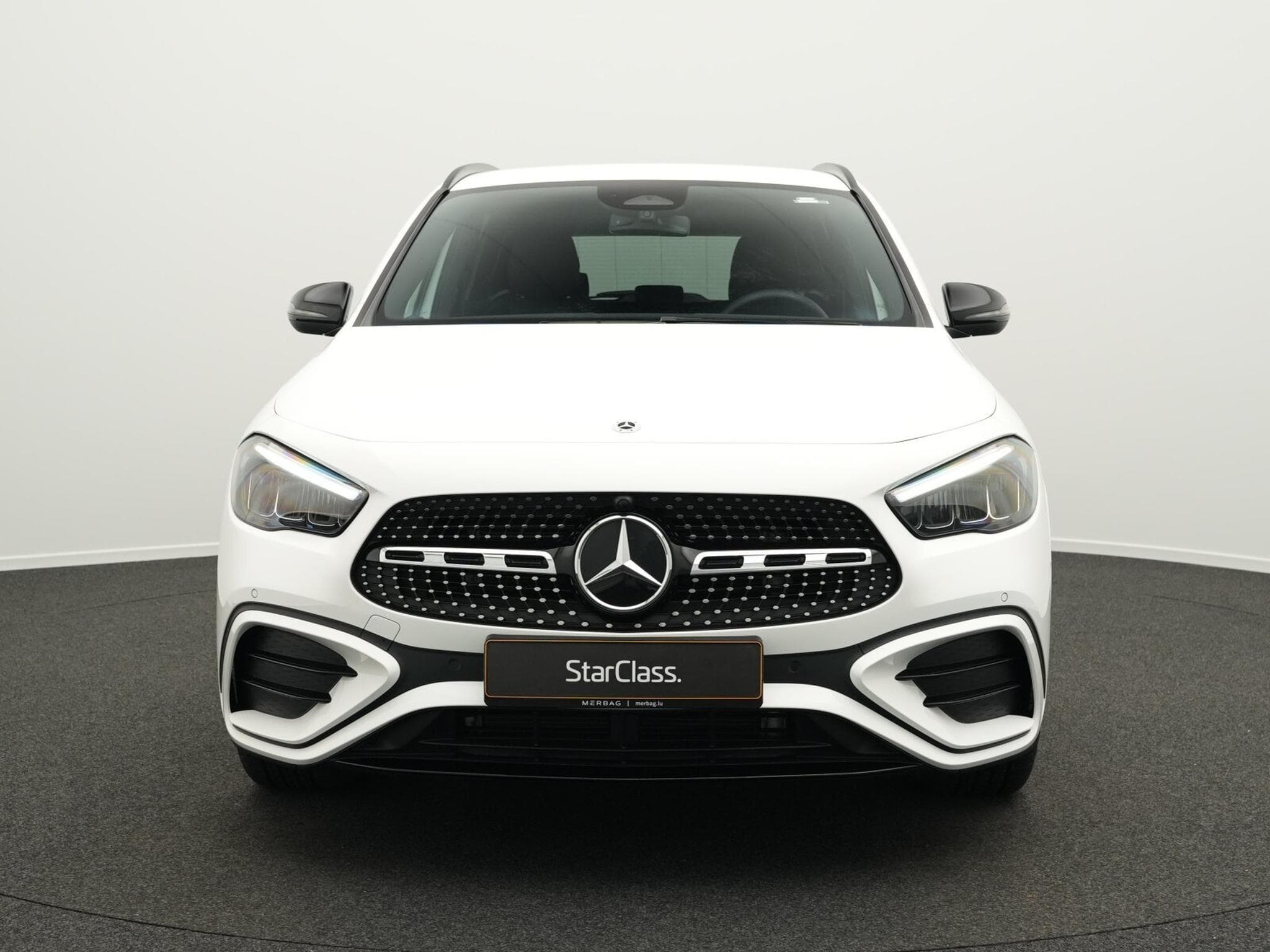Mercedes GLA 220 4M AMG-Line LED+Kamera+Totw+Night+19" (2024) - Photo 2
