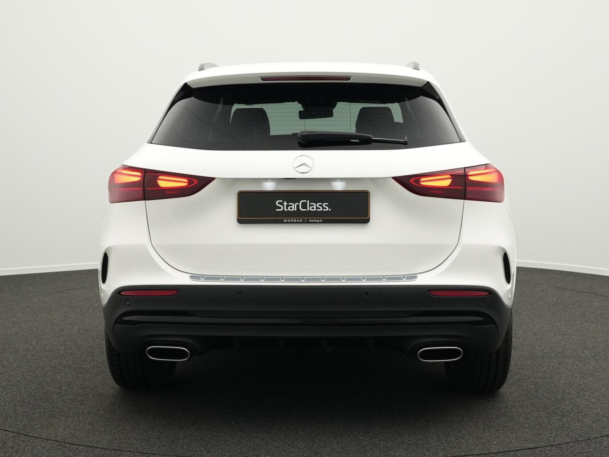 Mercedes GLA 220 4M AMG-Line LED+Kamera+Totw+Night+19" (2024) - Photo 4
