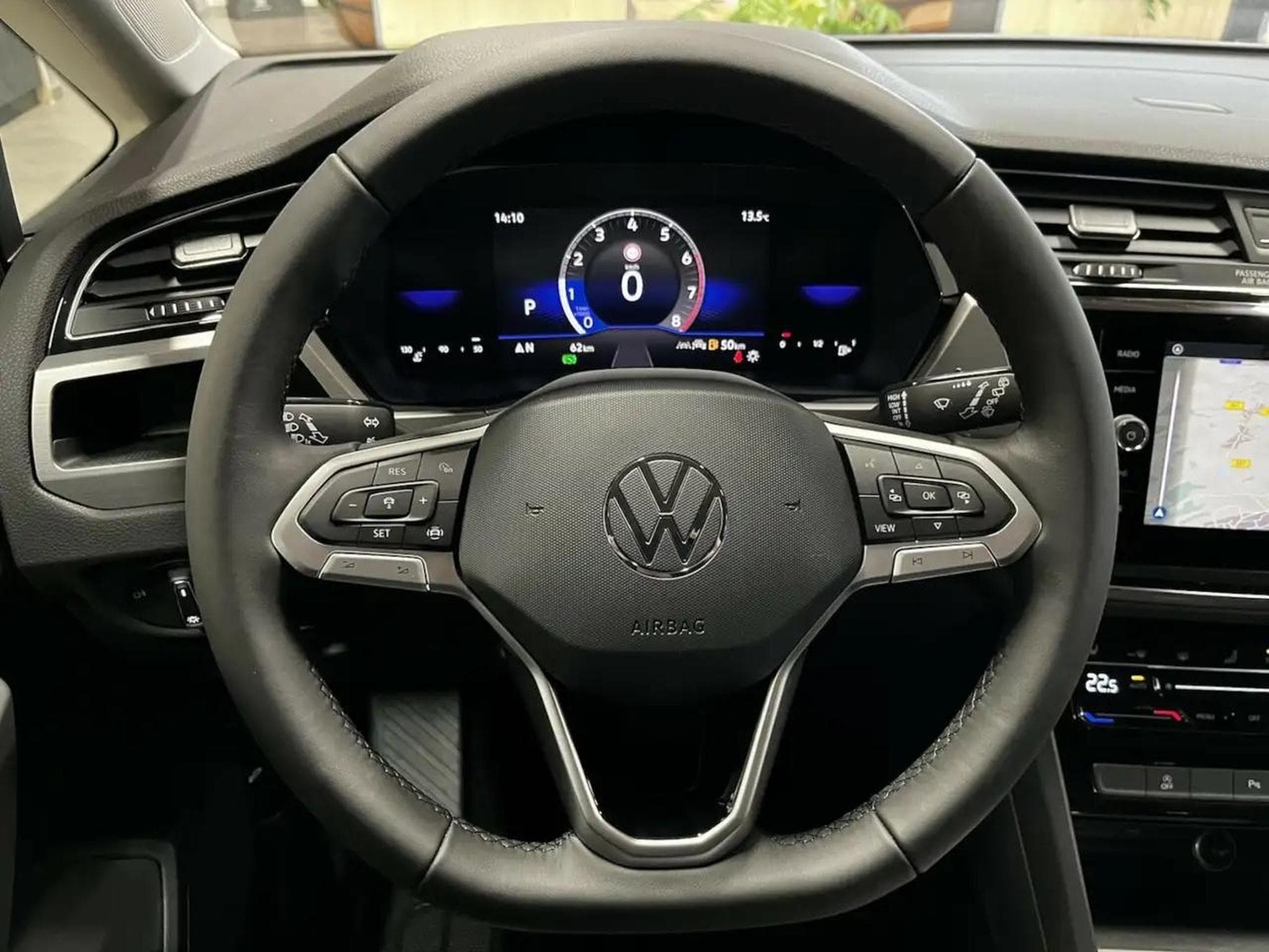 VW Touran (2025) - Foto 10