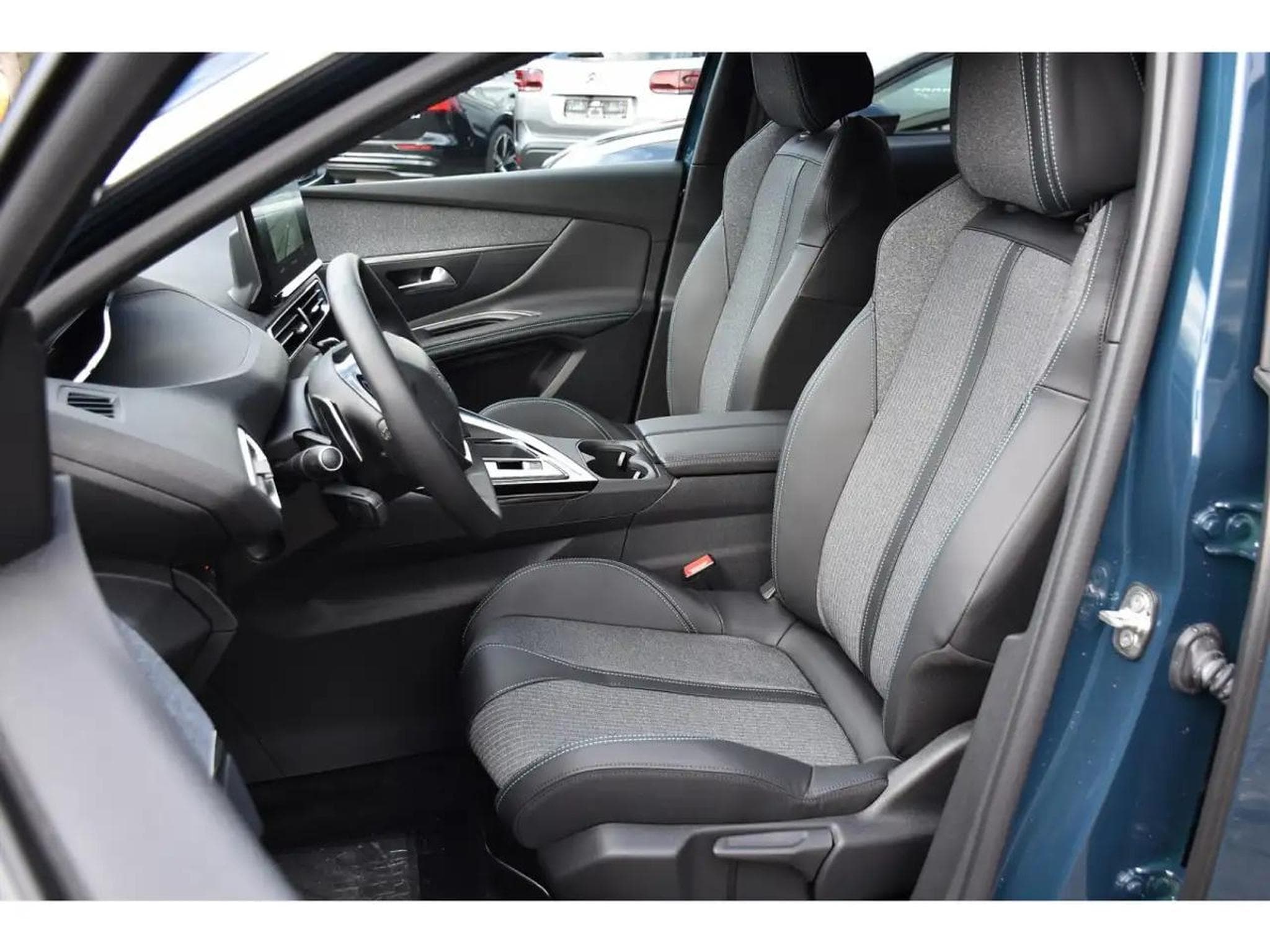 Peugeot 3008 (2024) - Foto 6