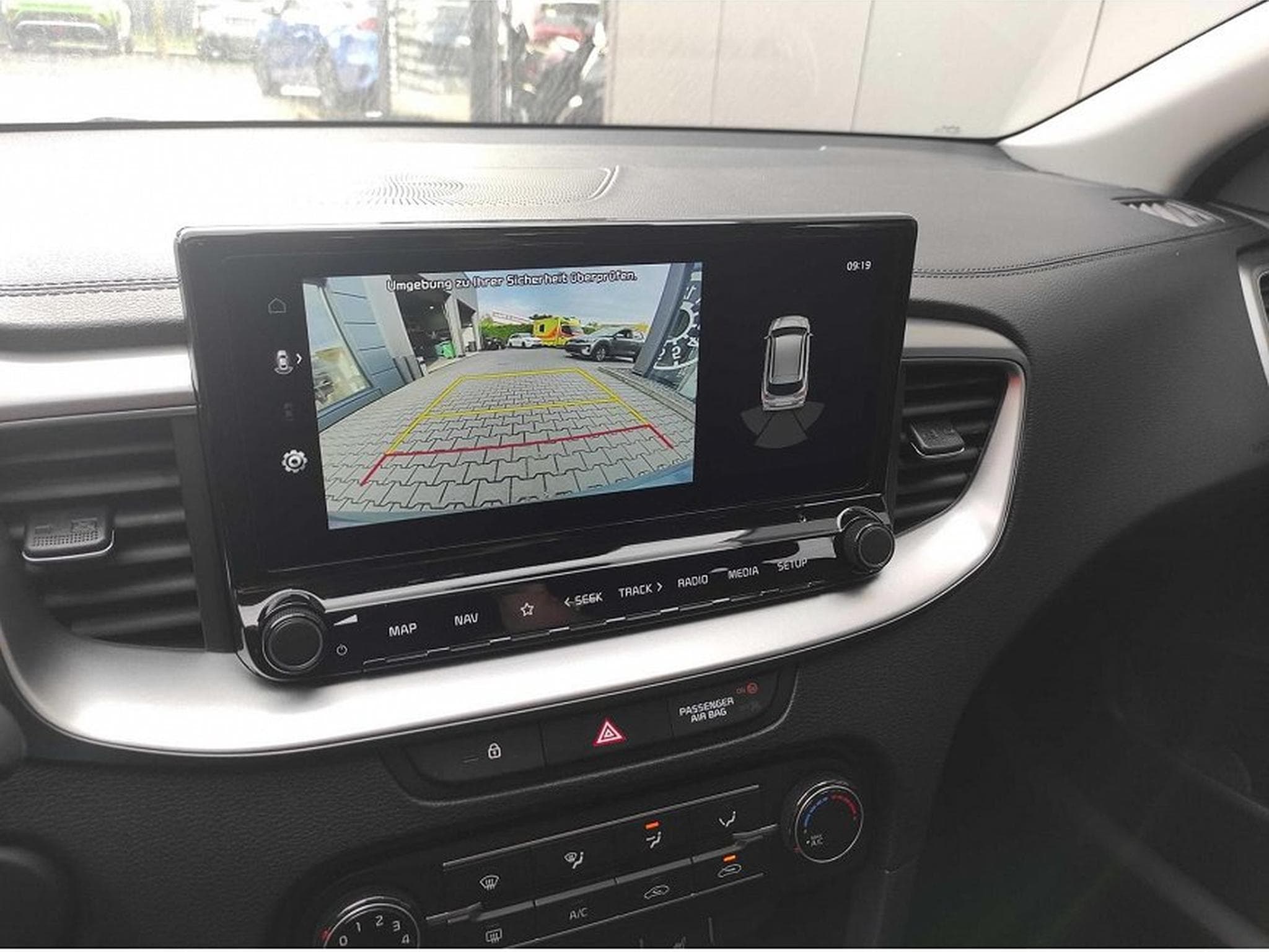 Kia Ceed (2022) - Photo 12