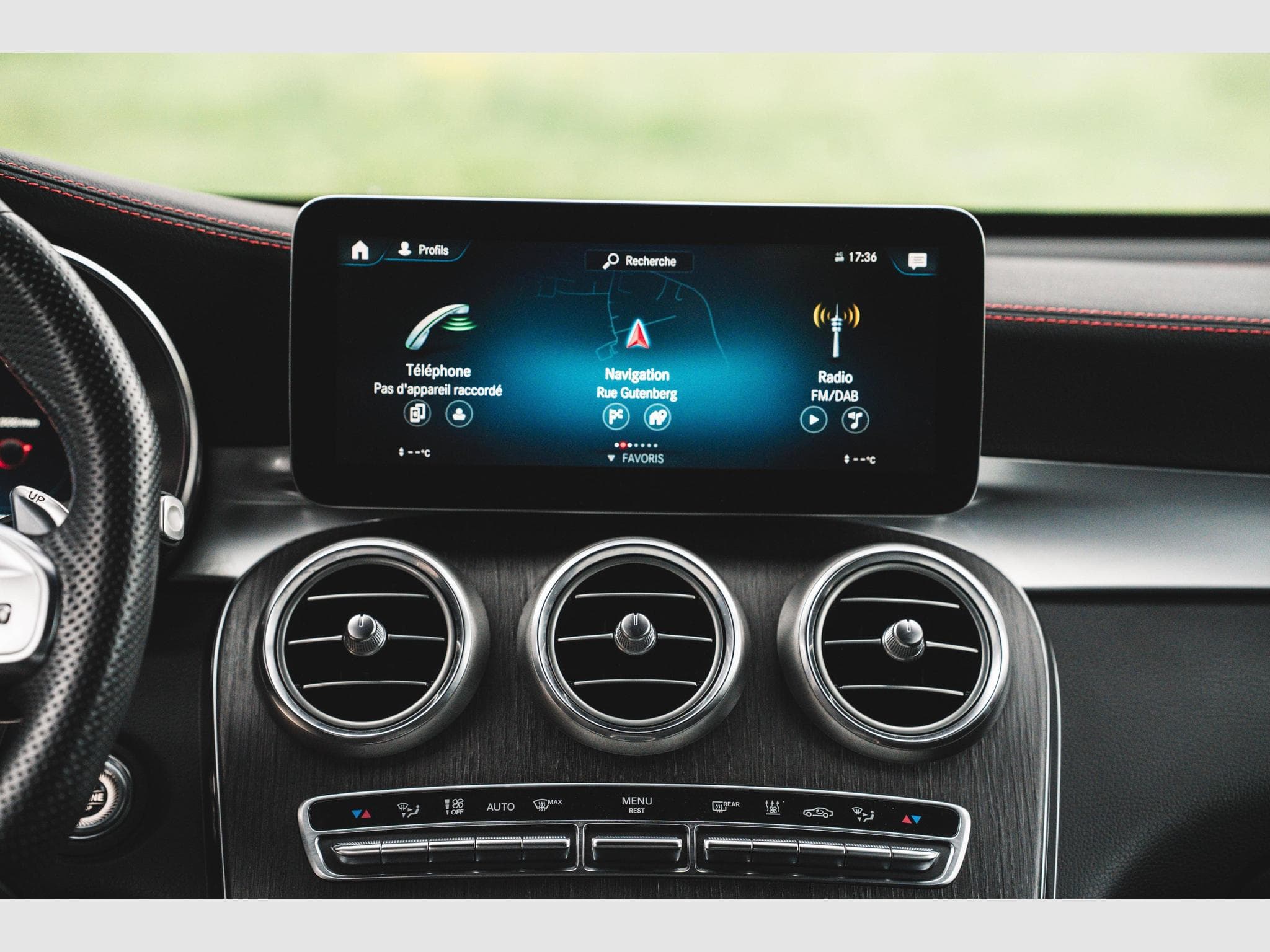 Mercedes GLC GLC 43 AMG 390ch – Très belle configuration – Entretien Merc (2019) - Foto 26