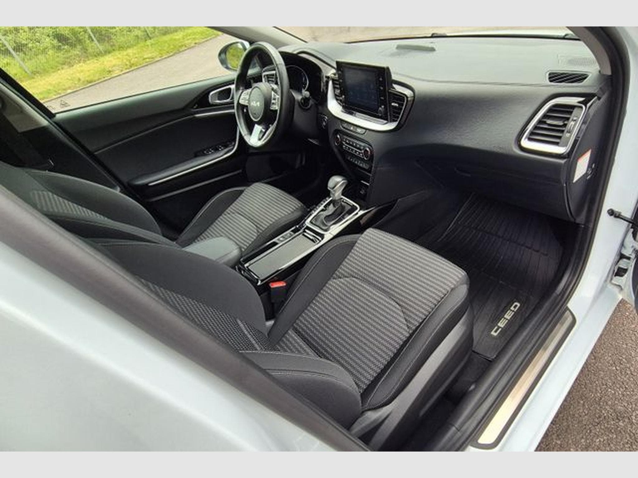 Kia Ceed Ceed Sportswagon 1.6 Plug-in Hybrid Vision, LED. (2022) - Photo 15