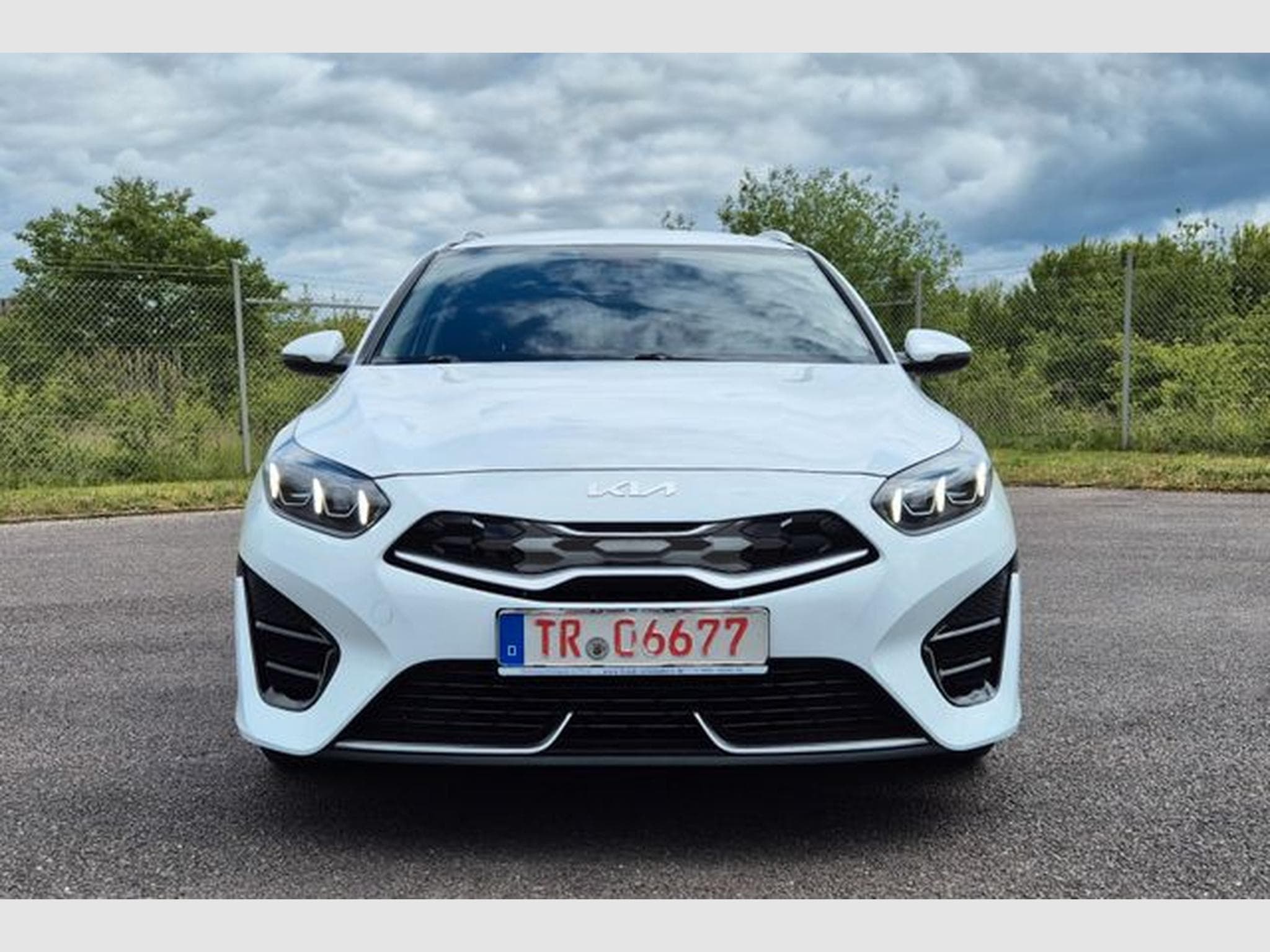 Kia Ceed Ceed Sportswagon 1.6 Plug-in Hybrid Vision, LED. (2022) - Photo 5