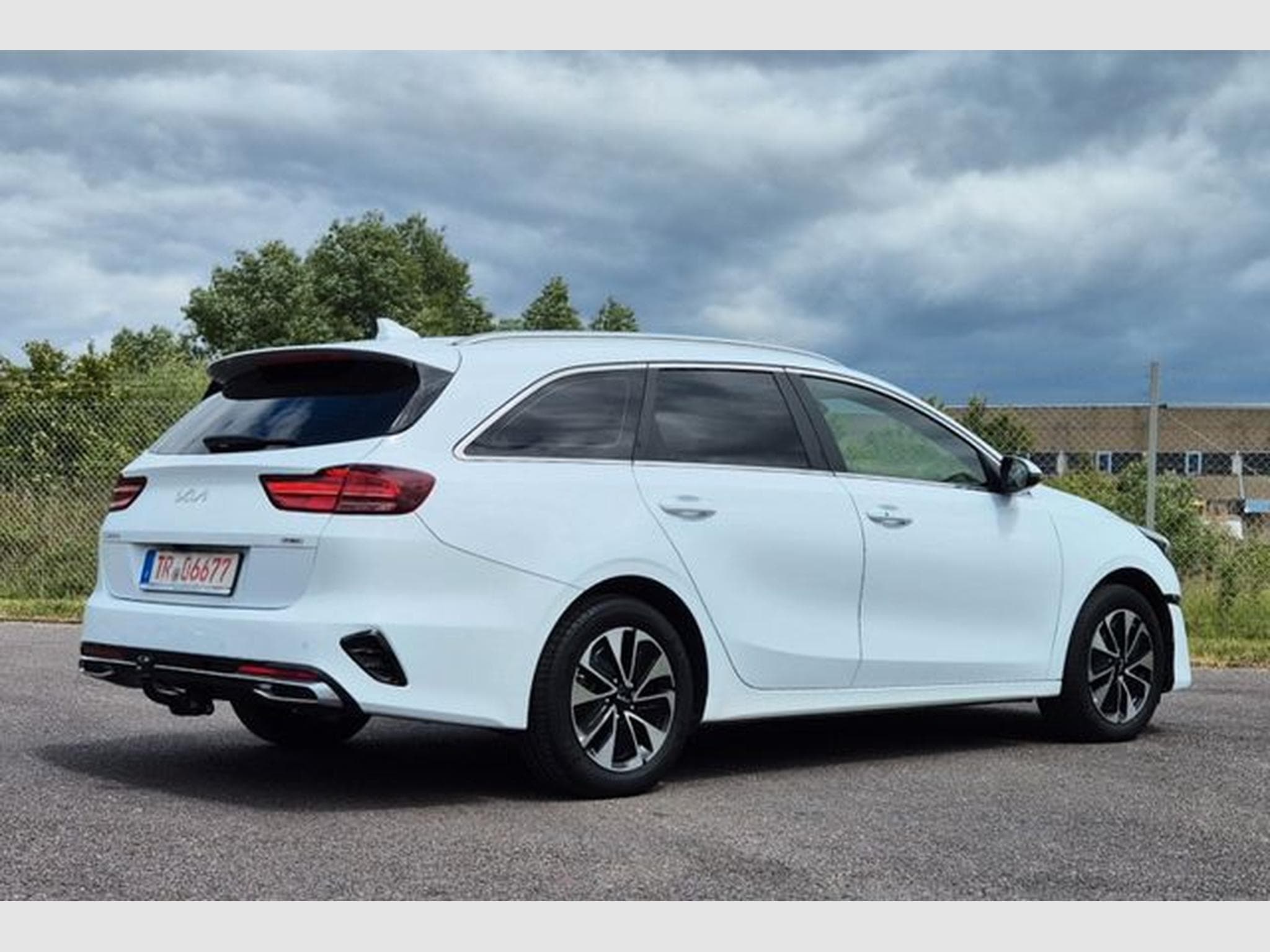 Kia Ceed Ceed Sportswagon 1.6 Plug-in Hybrid Vision, LED. (2022) - Photo 8
