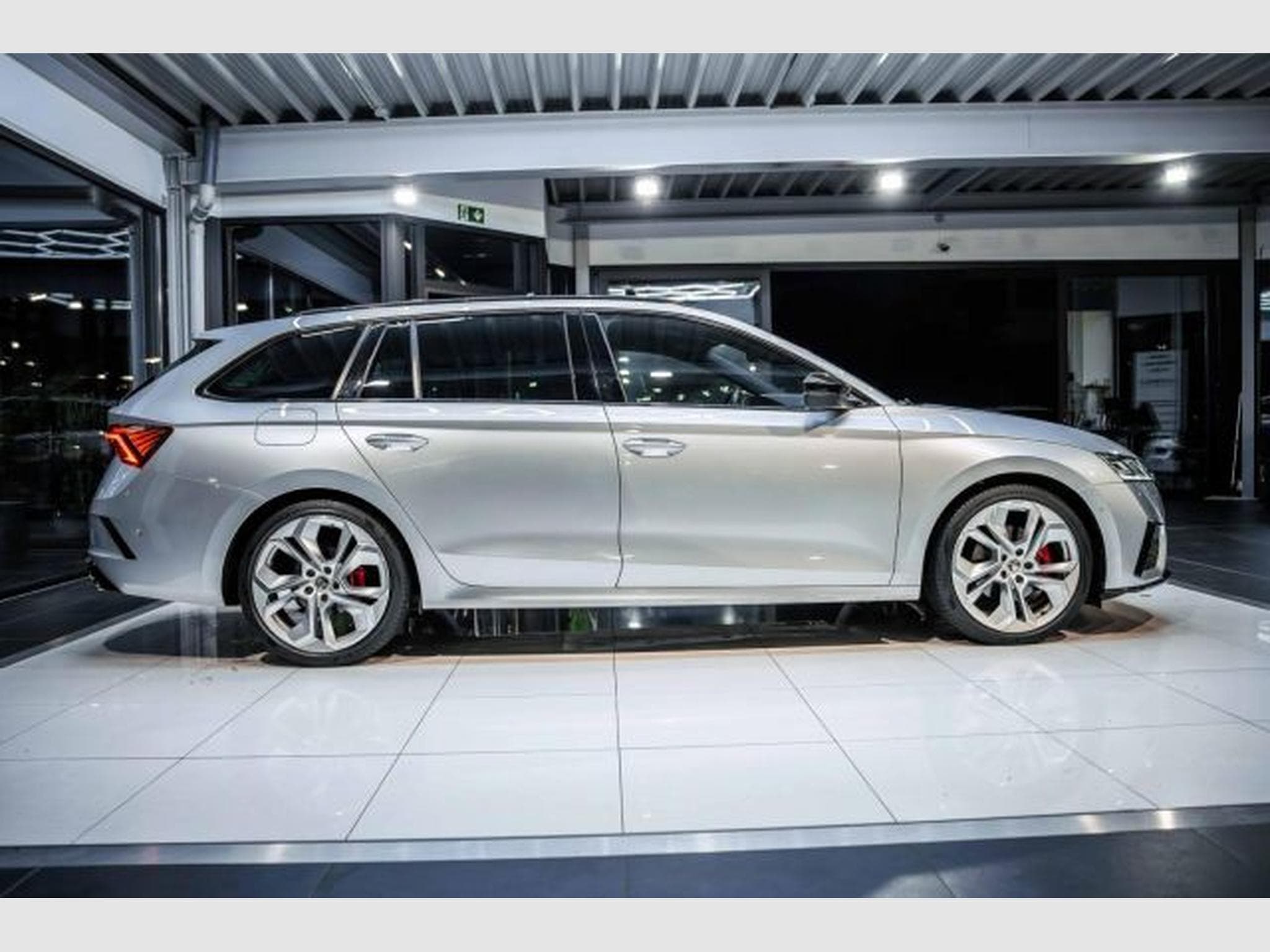 Skoda Octavia Octavia RS 2.0 TDI DSG NAVI LED Head-Up Canton (2022) - Photo 8