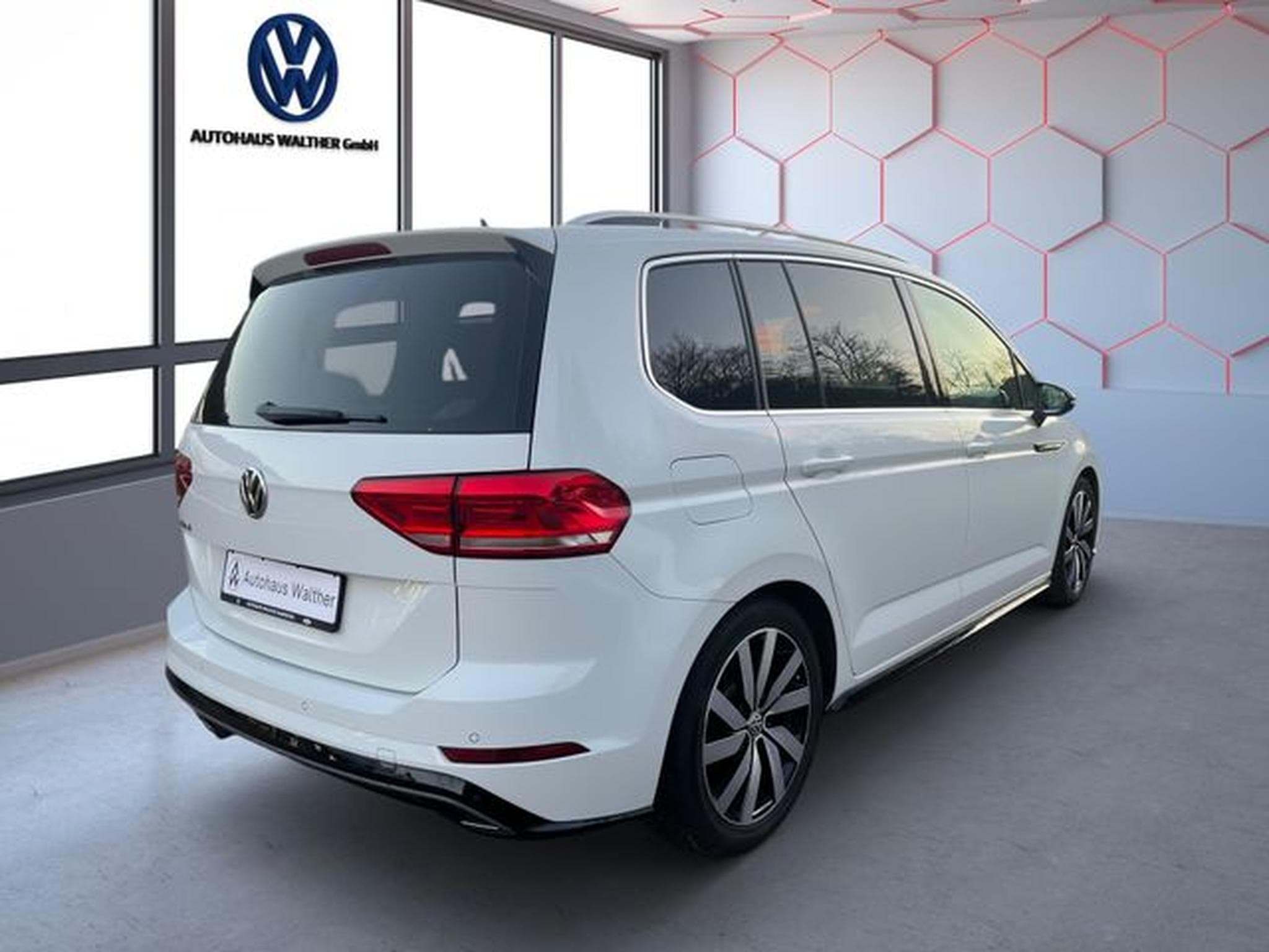 VW Touran Touran Highline R-Line BMT/Start-Stopp (2017) - Photo 3