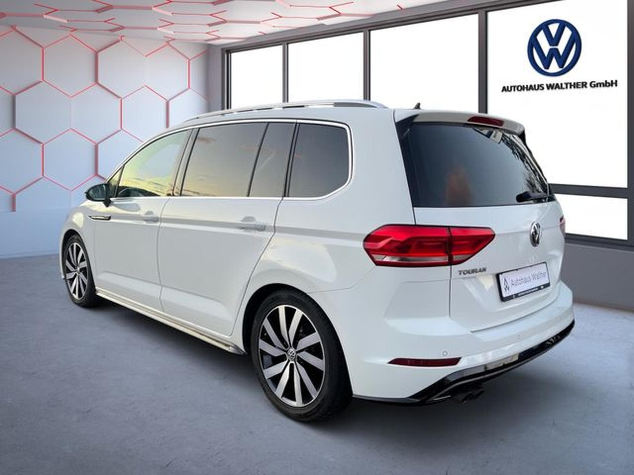 VW Touran Touran Highline R-Line BMT/Start-Stopp (2017) - Photo 5