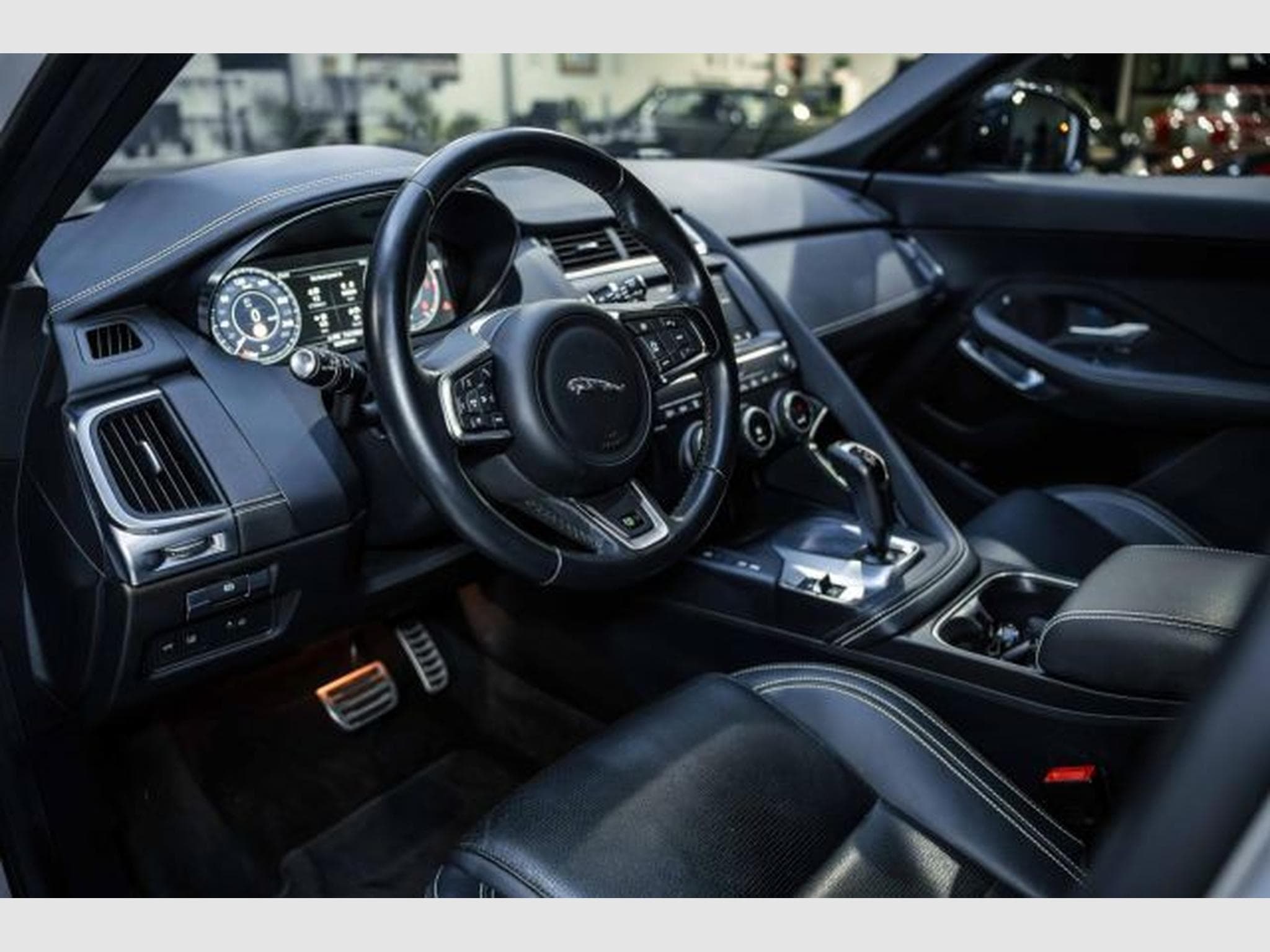 Jaguar E-Pace E-PACE 2.0 D R-Dynamic S AWD Autom. NAVI LED RFK (2021) - Photo 15