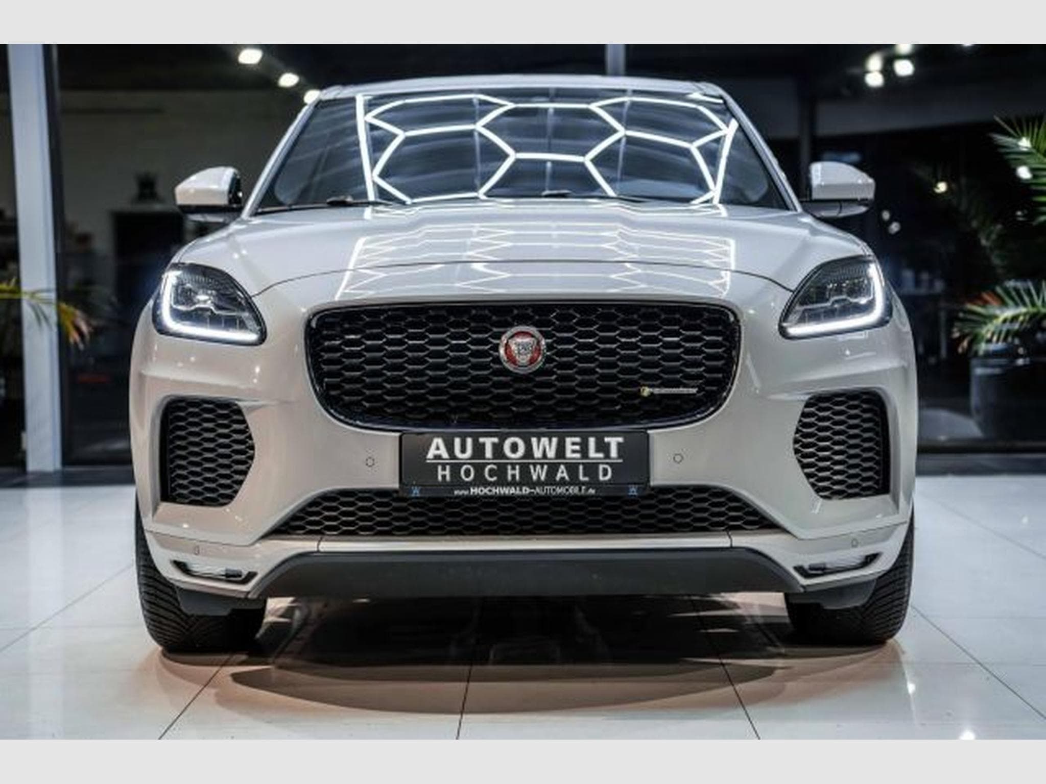 Jaguar E-Pace E-PACE 2.0 D R-Dynamic S AWD Autom. NAVI LED RFK (2021) - Photo 5
