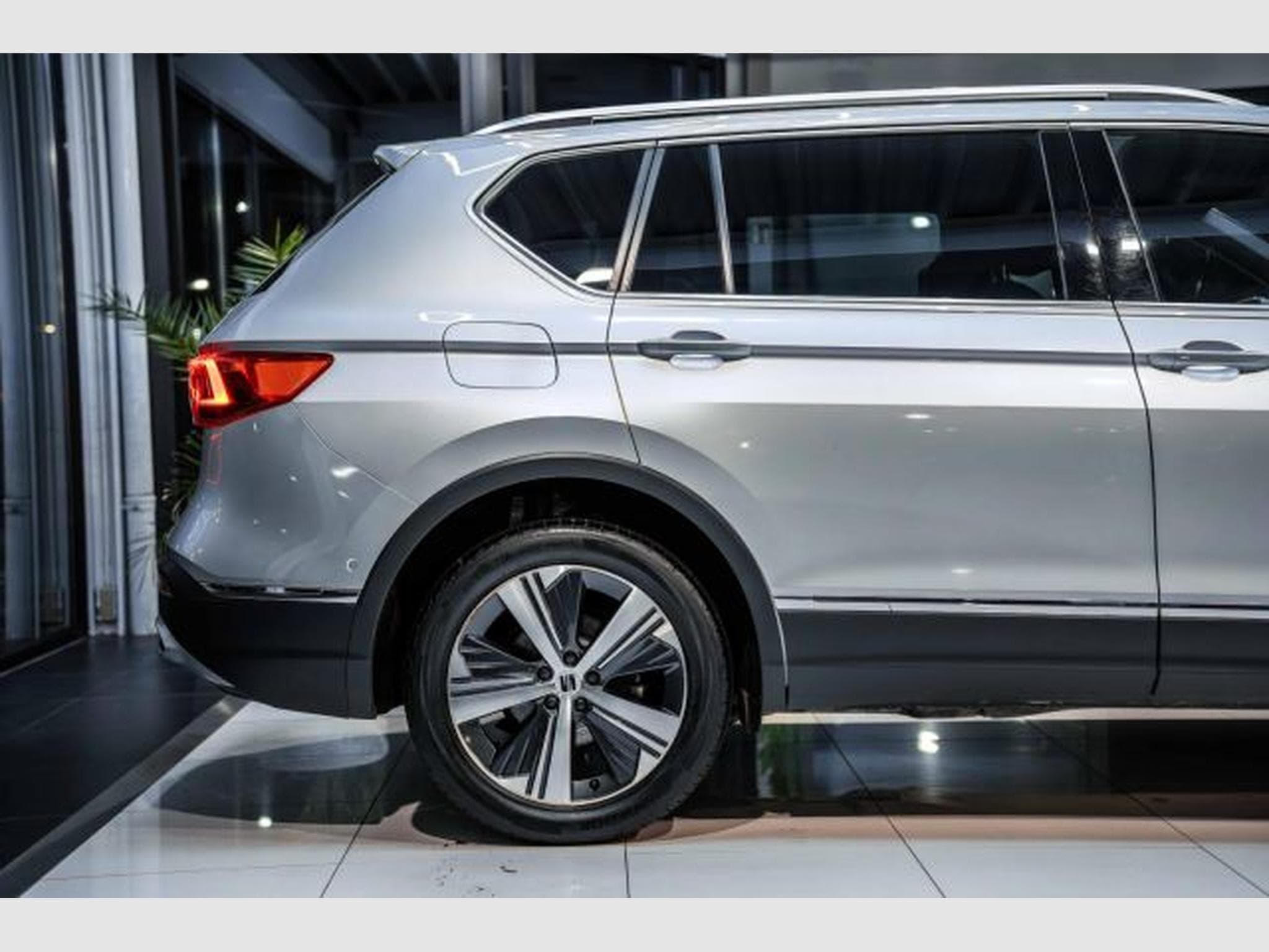 Seat Tarraco Tarraco Xcellence 2.0 TDI DSG 4D. NAVI LED AHK (2021) - Photo 8