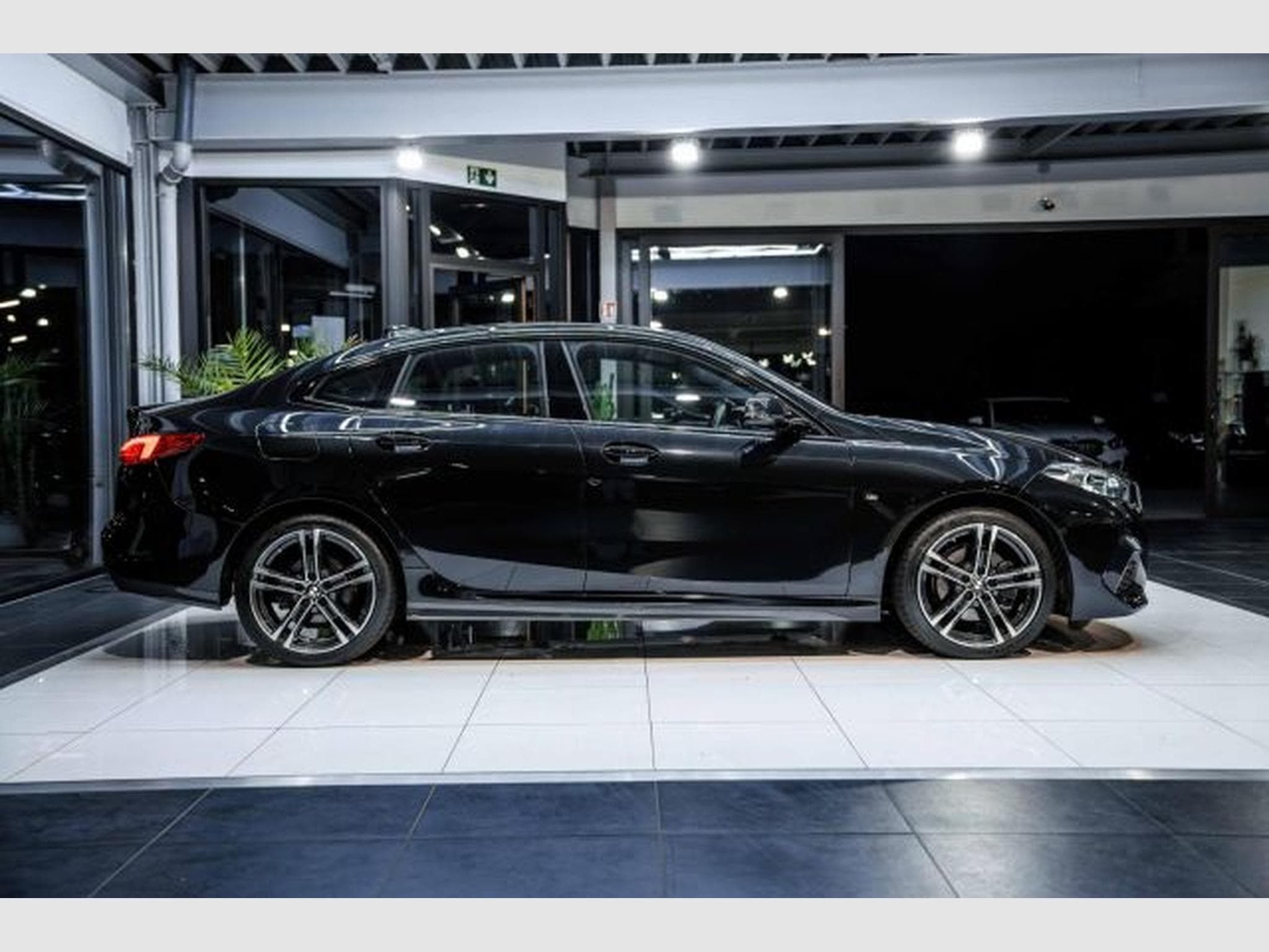 BMW 218 218i Gran Coupe M-Sport NAVI LED RFK Ambiente (2024) - Foto 7