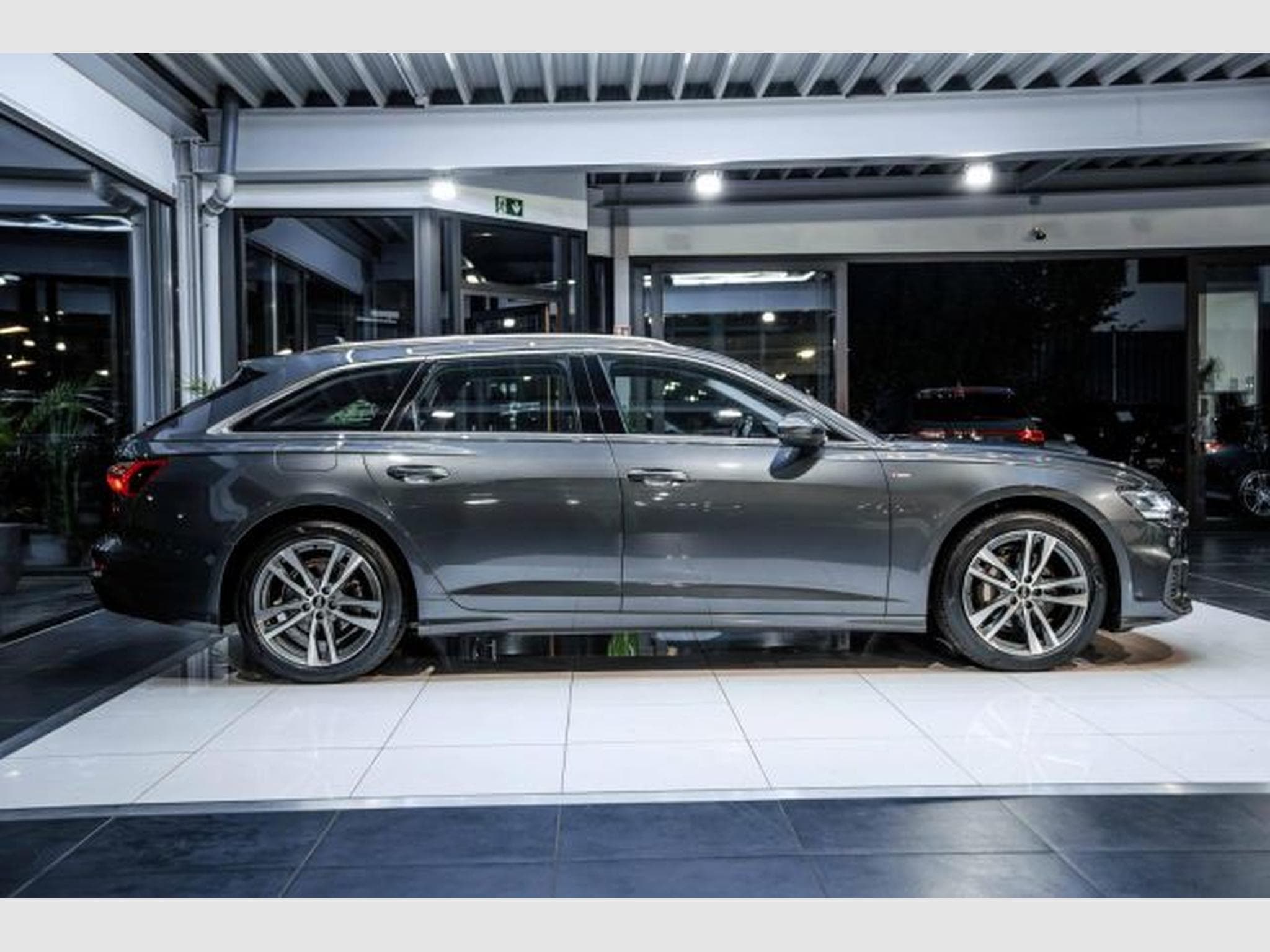 Audi A6 A6 Avant 35 TDI S-tronic S-Line NAVI LED 1.HAND (2021) - Foto 7
