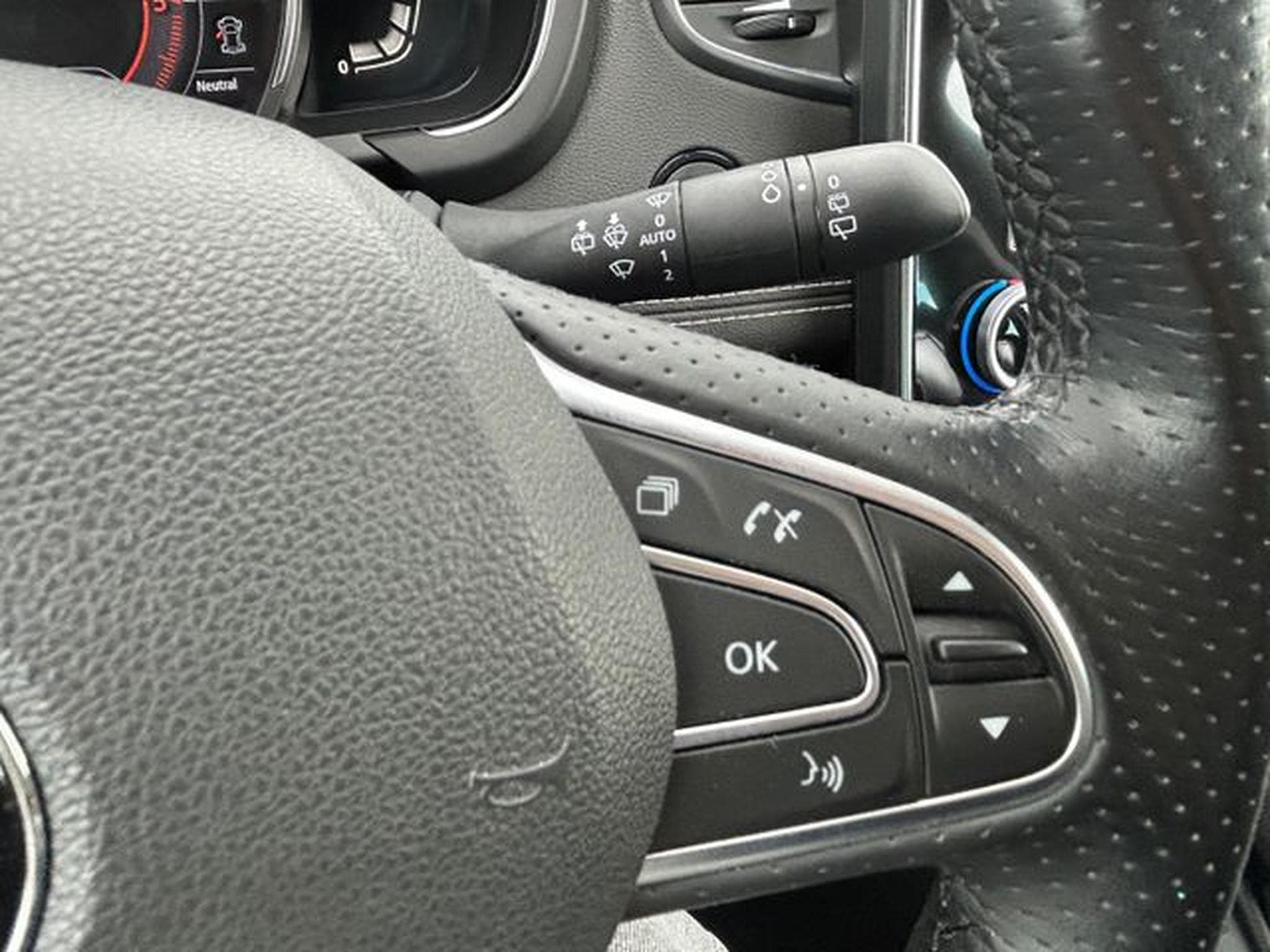 Renault Scenic Scenic IV Initiale Paris *Automatik*Navi*Kamera* (2018) - Photo 19