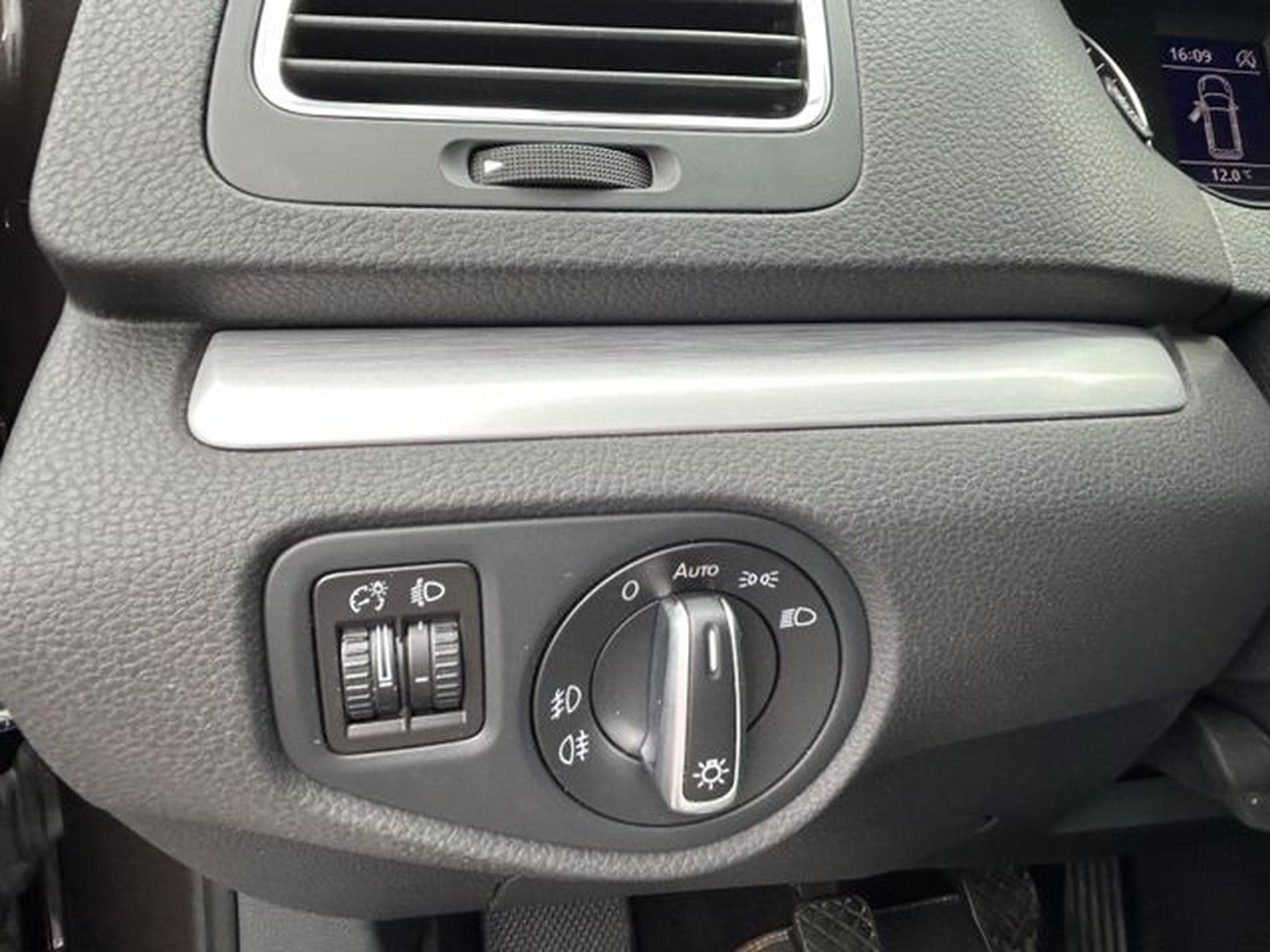 VW Sharan Sharan Cup BMT 2.0 TDI *7-Sitzer*elekt. Türen*E5 (2015) - Photo 16