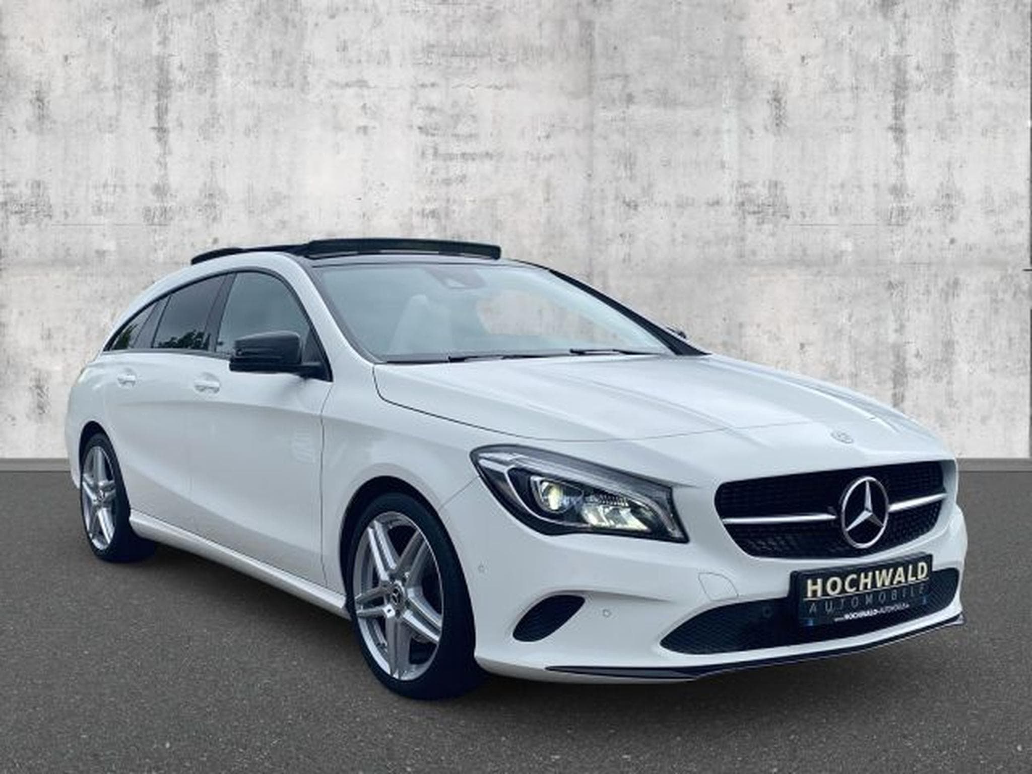 Mercedes CLA 200 CLA 200 Shooting Brake 7G-DCT NAVI PANO 18 Z AMG (2018) - Photo 7