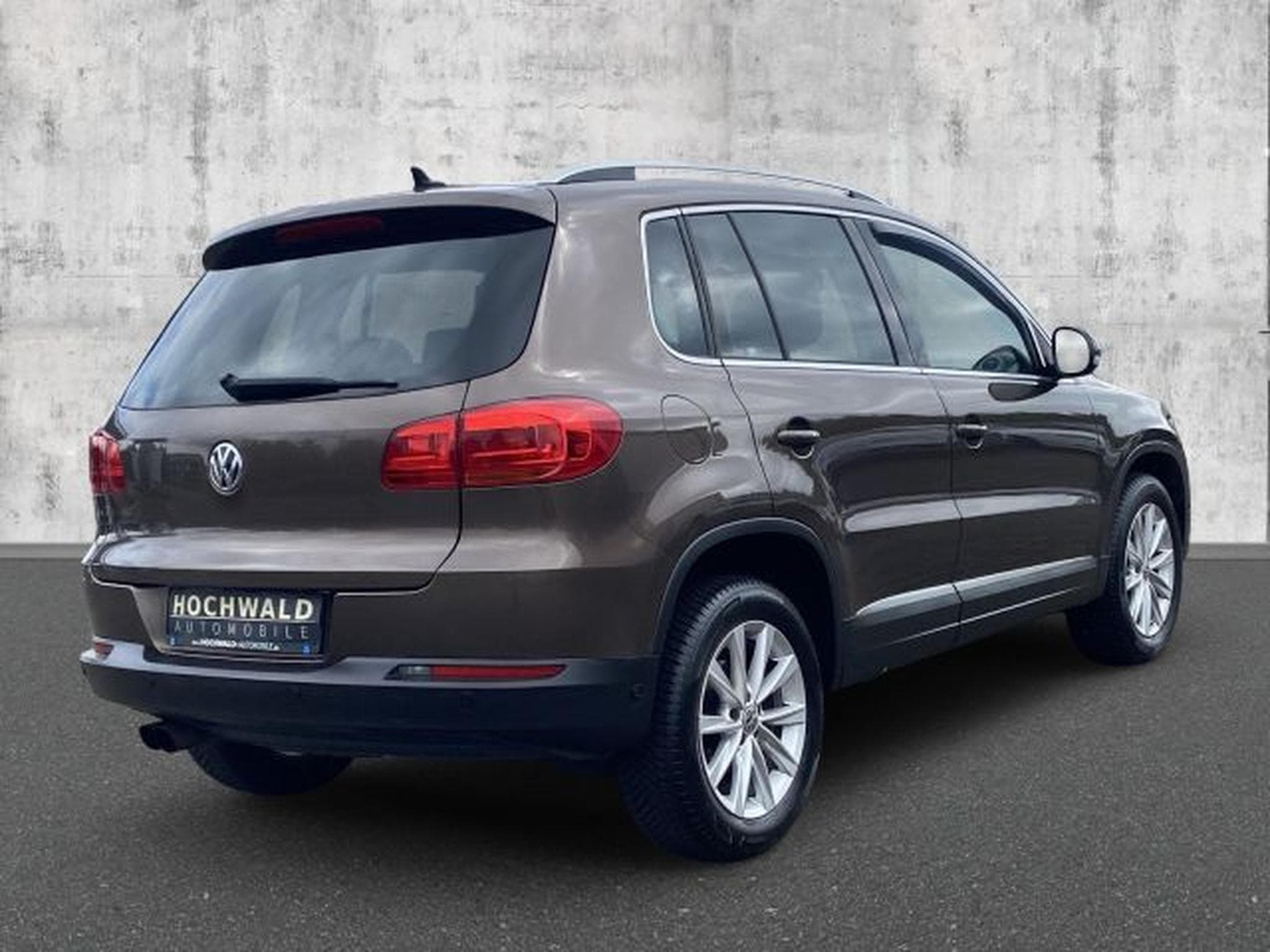 VW Tiguan Tiguan 2.0 TSI DSG 4Motion NAVI RFK BI-XENON SHZ (2013) - Photo 5