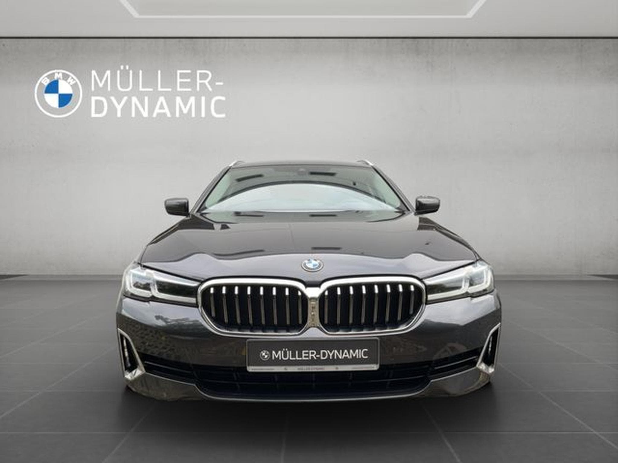 BMW 520 520i TOURING LUXURY LINE AHK LASER HUD KOMFORTZU (2021) - Photo 2