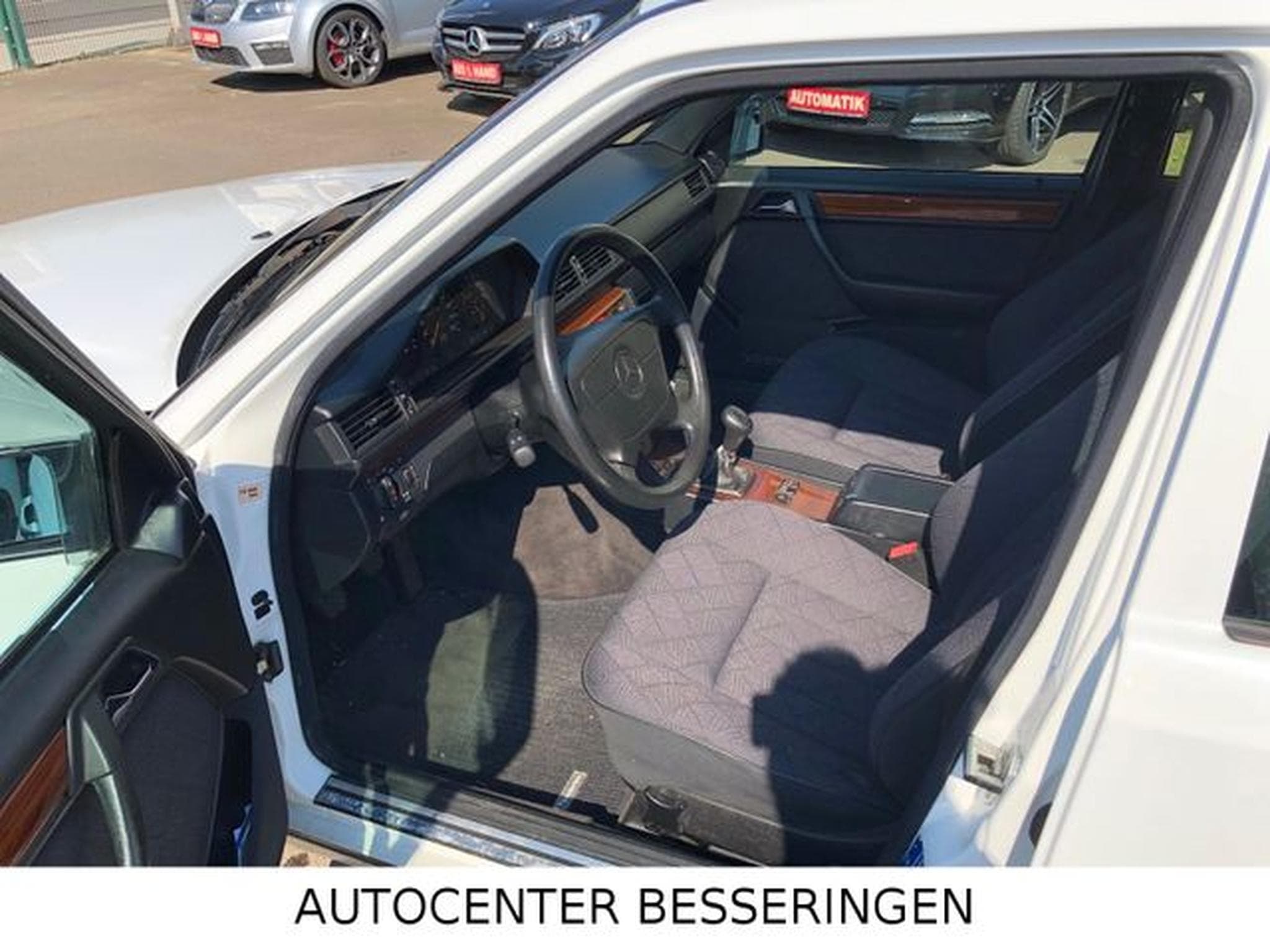 Mercedes E 250 E 250  * W 124 * KLIMA * SCHIEBEDACH * (1994) - Foto 5