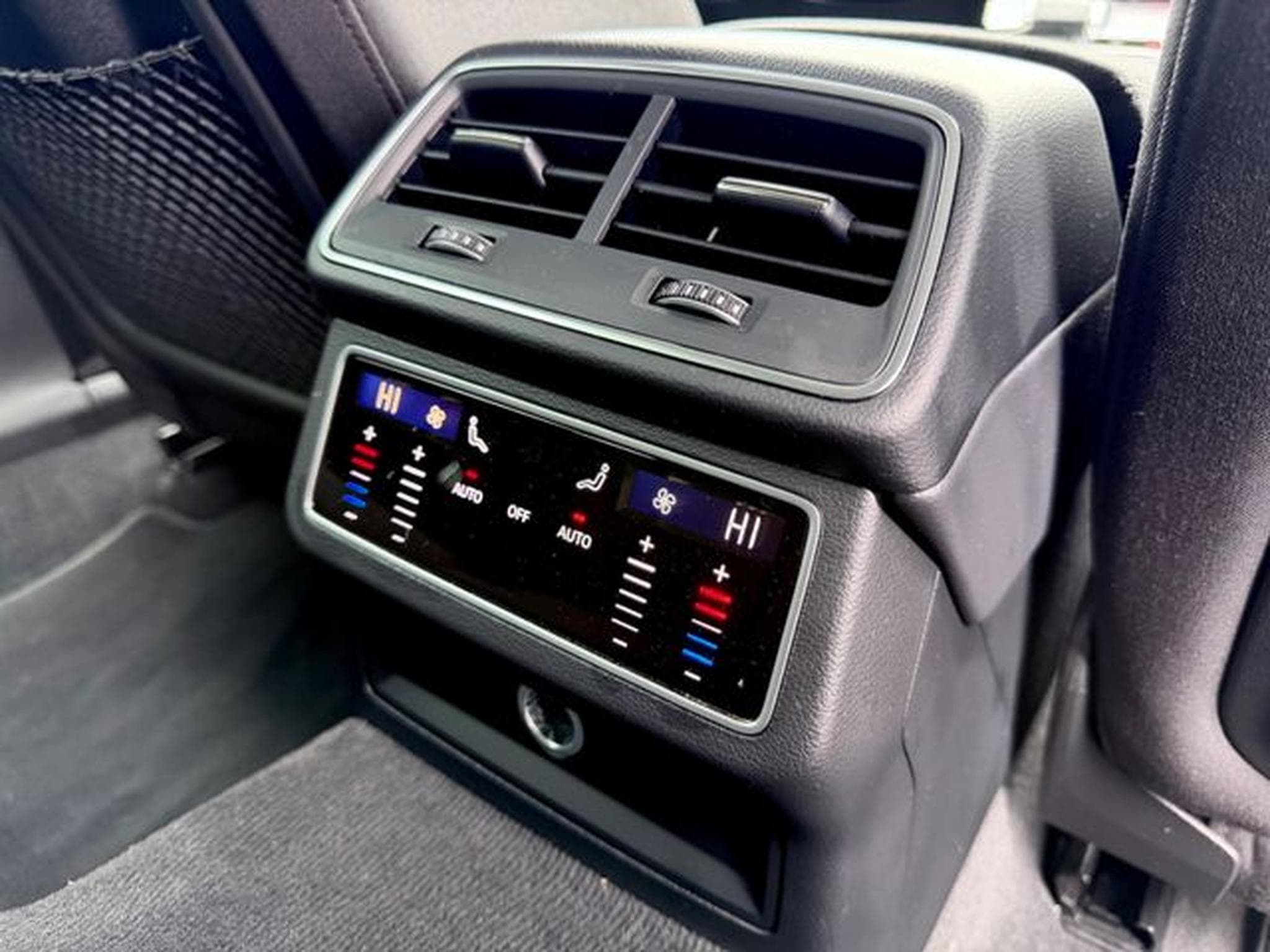 Audi A6 A6 Avant 45 TDI quattro sport /LED/ACC/CAM/ (2022) - Photo 22