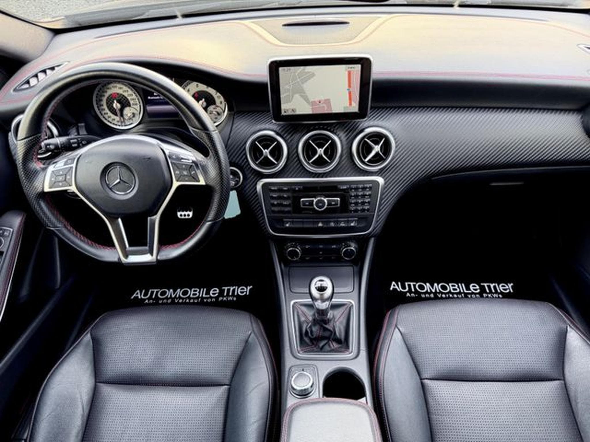 Mercedes A 200 A 200 / AMG LINE / NAVI / PDC / LEDER / GARANTIE (2015) - Photo 11