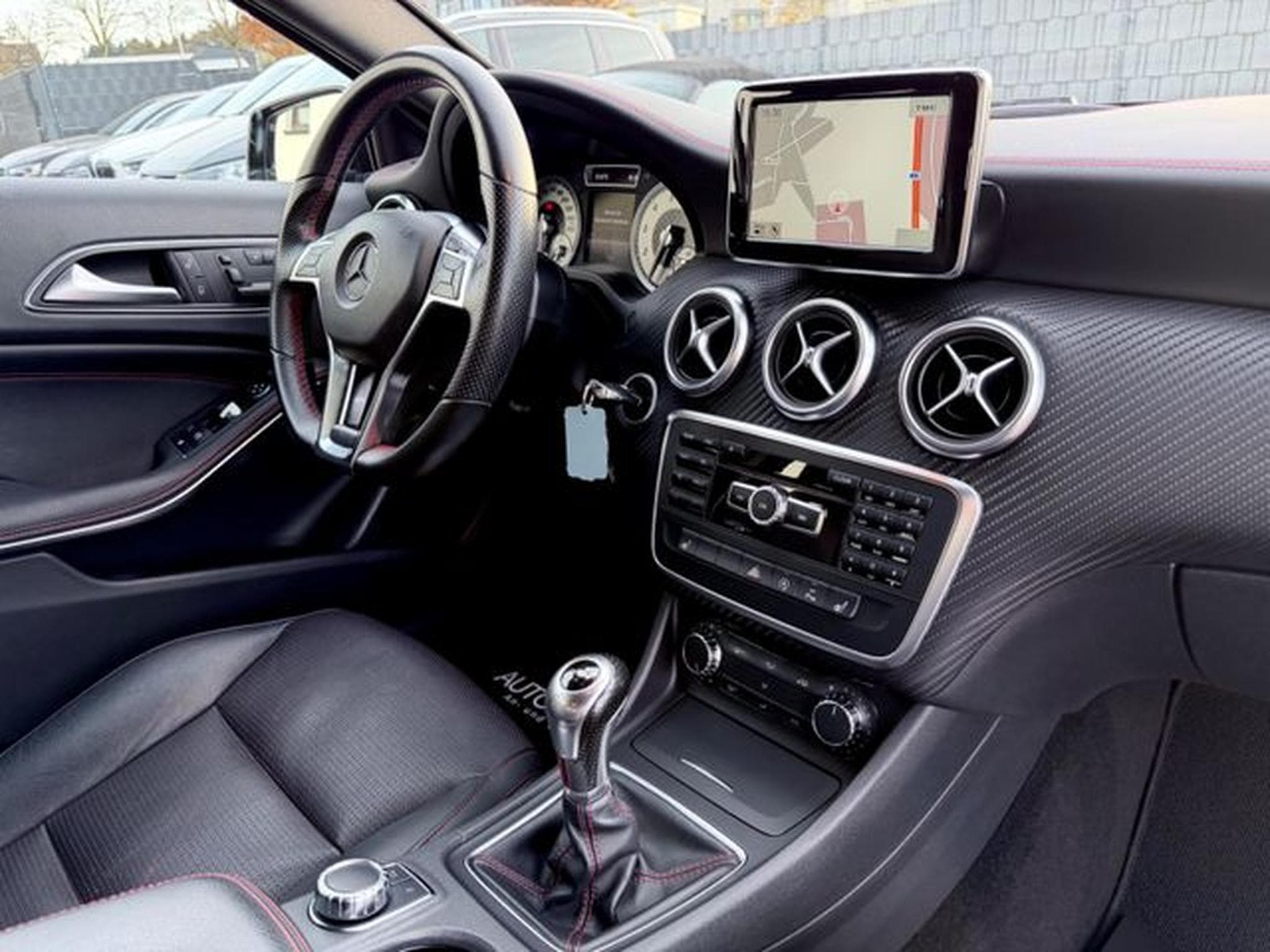 Mercedes A 200 A 200 / AMG LINE / NAVI / PDC / LEDER / GARANTIE (2015) - Photo 12