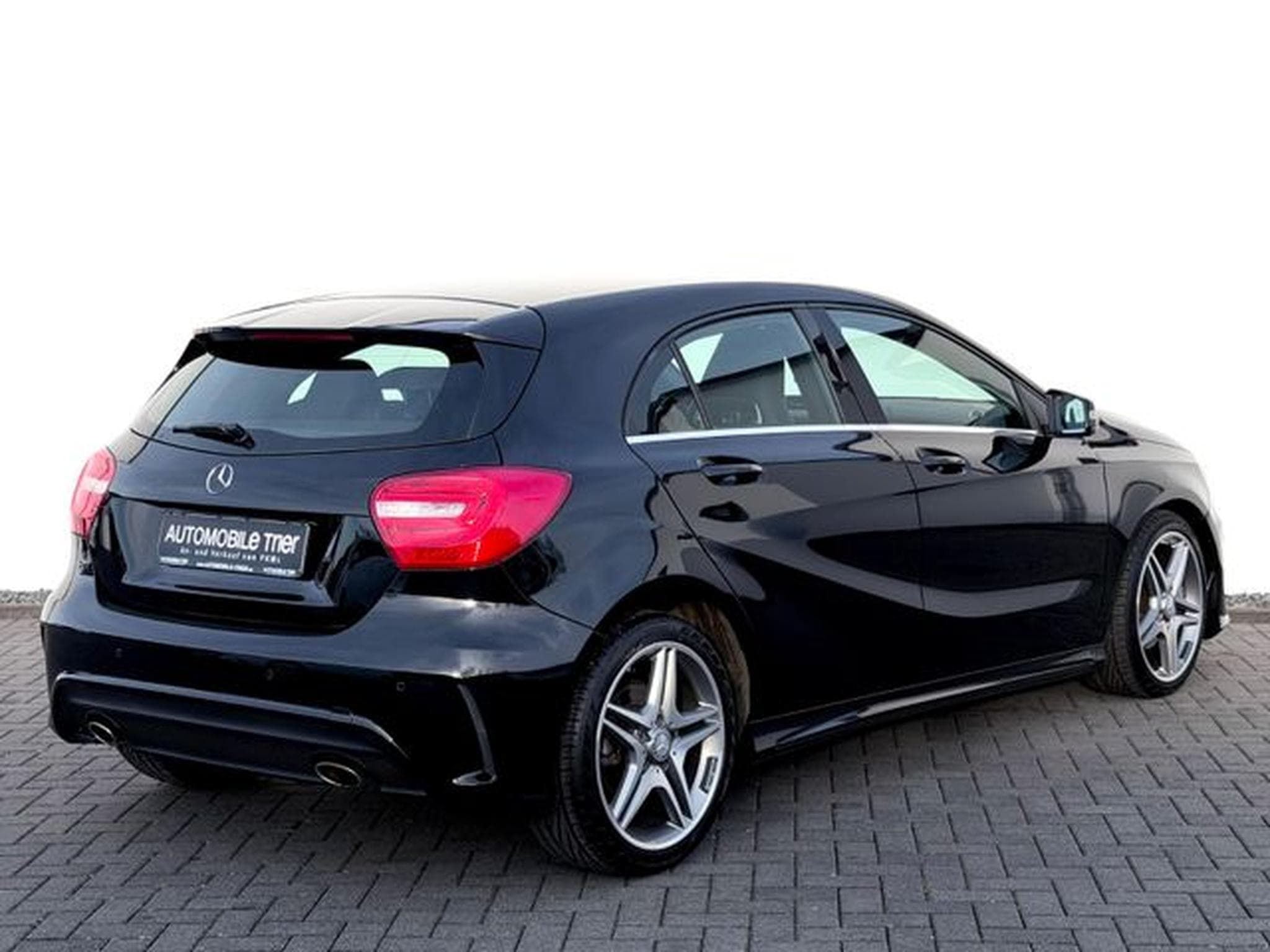 Mercedes A 200 A 200 / AMG LINE / NAVI / PDC / LEDER / GARANTIE (2015) - Photo 5