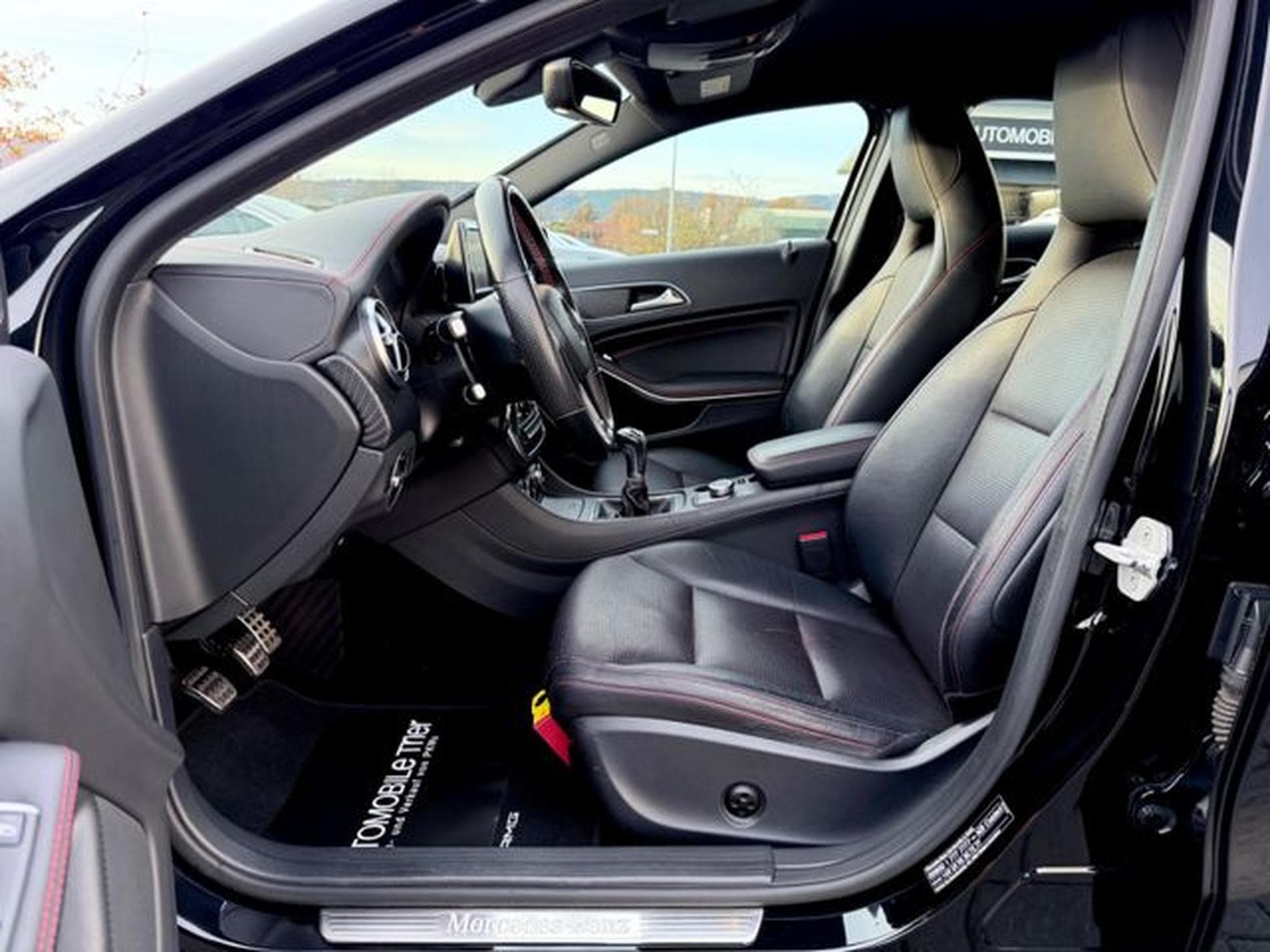 Mercedes A 200 A 200 / AMG LINE / NAVI / PDC / LEDER / GARANTIE (2015) - Photo 9