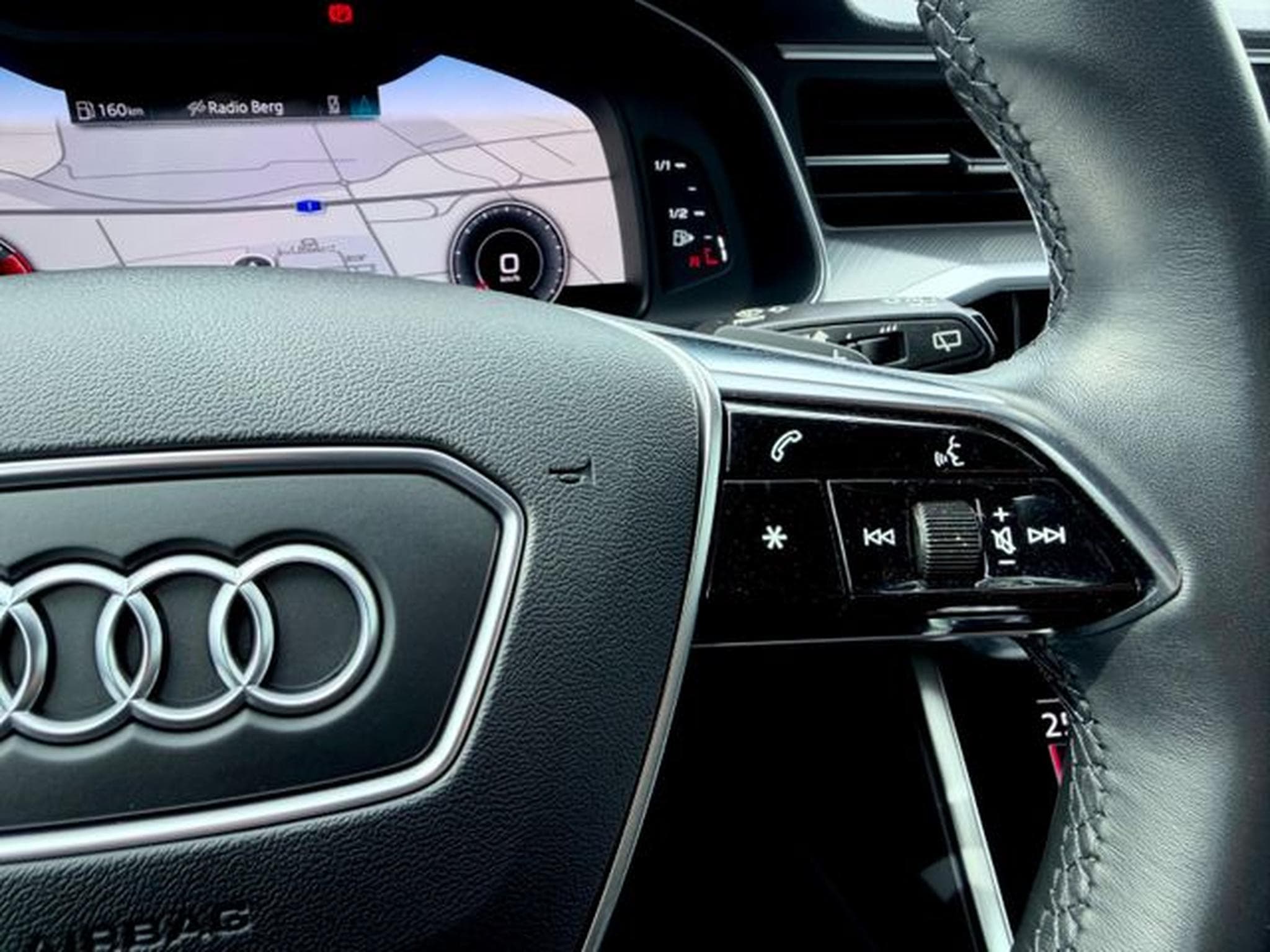 Audi A6 A6 Avant 45 TDI quattro sport /LED/ACC/CAM/AHK/ (2021) - Photo 18