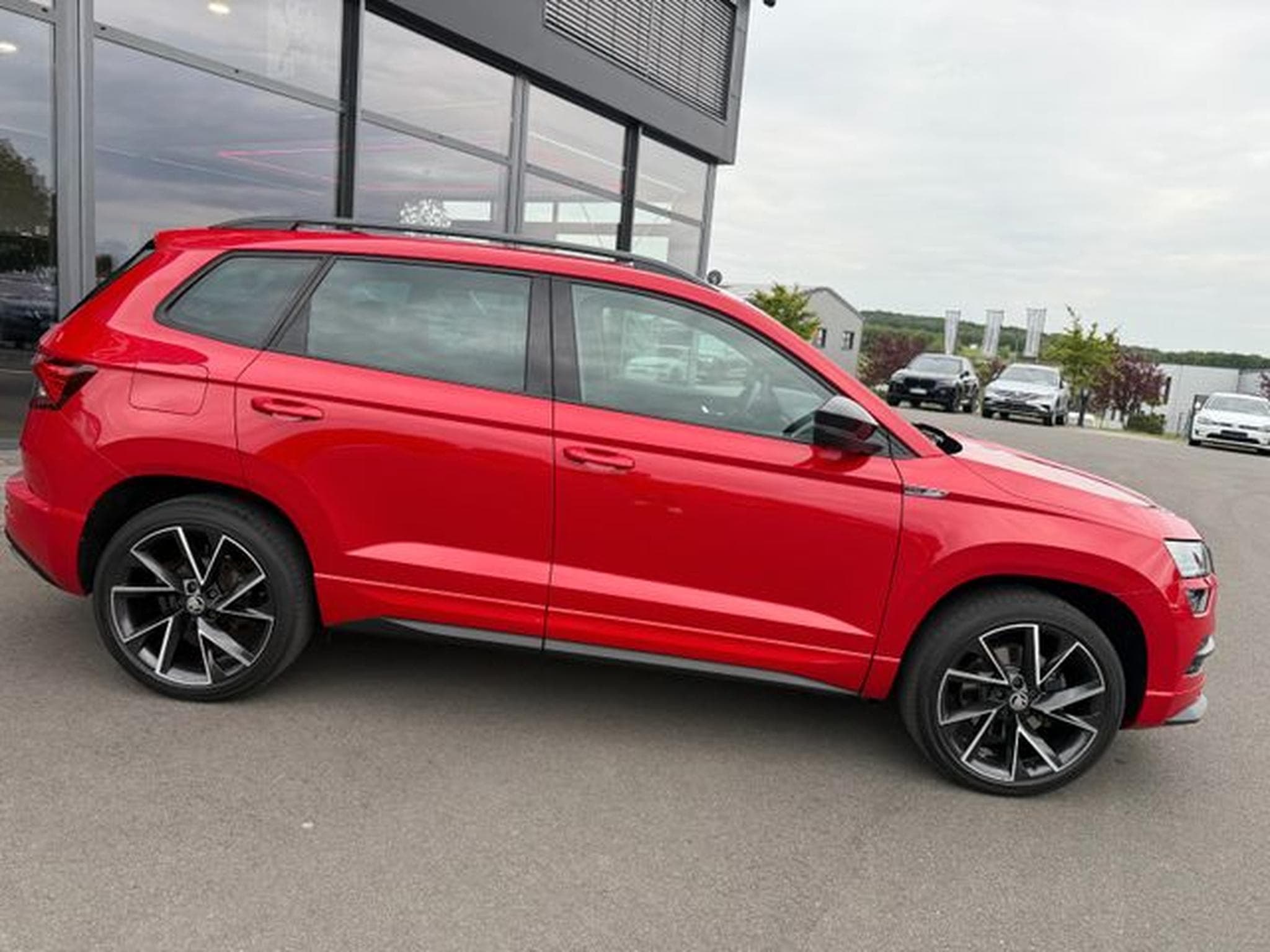 Skoda Karoq Karoq 2.0TSI Sportline 4x4 DSG Pano 19" Kamera (2020) - Foto 4