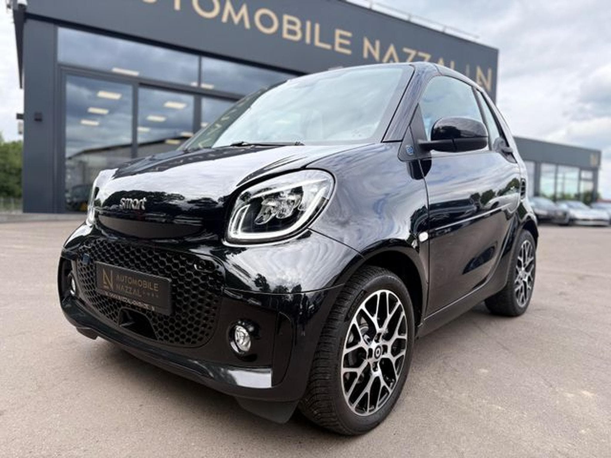 Smart ForTwo FORTWO*CABRIO*NAVI*KAMERA*SITZHEIZUNG* (2022) - Foto 2