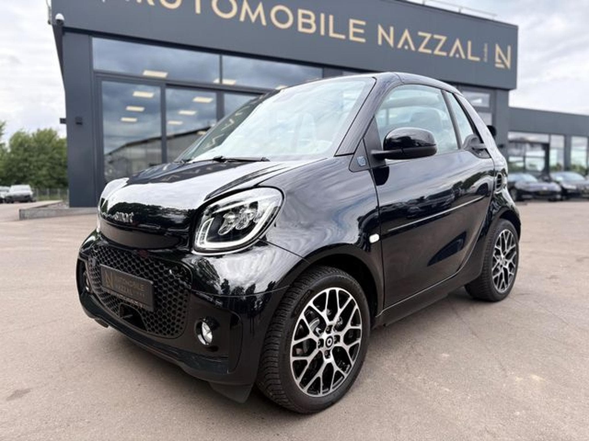 Smart ForTwo FORTWO*CABRIO*NAVI*KAMERA*SITZHEIZUNG* (2022) - Foto 3
