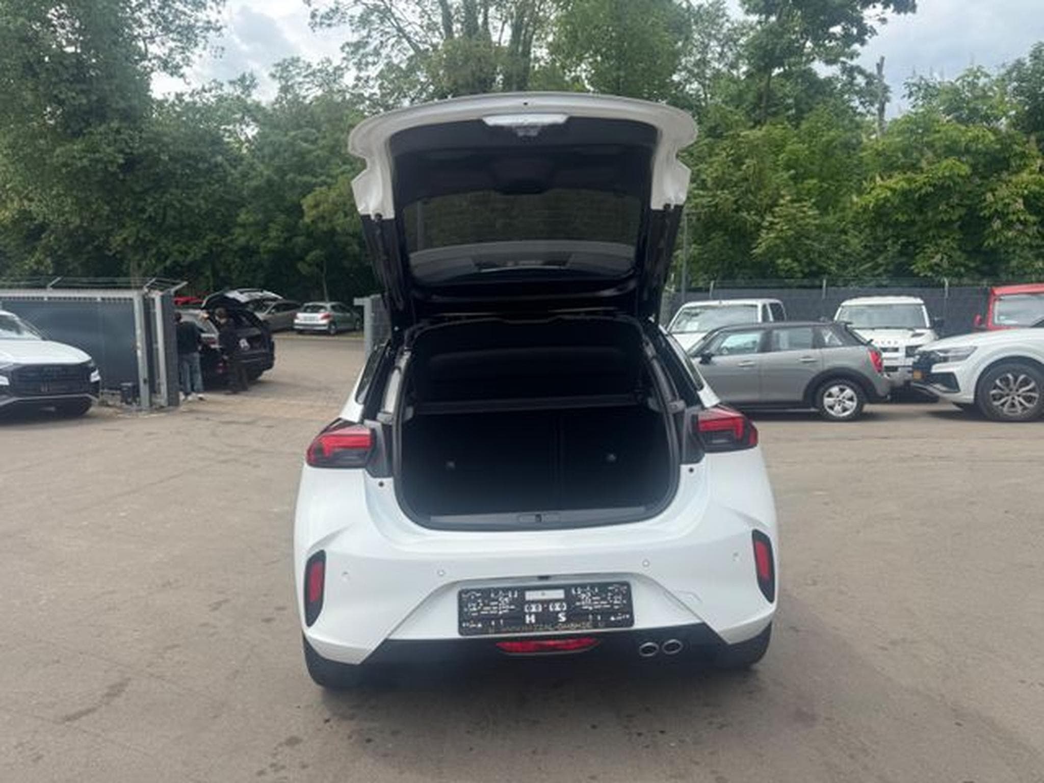 Opel Corsa CORSA F GS LINE*AUTOMATIK*NAVI*LED*R-KAMERA* (2023) - Foto 10