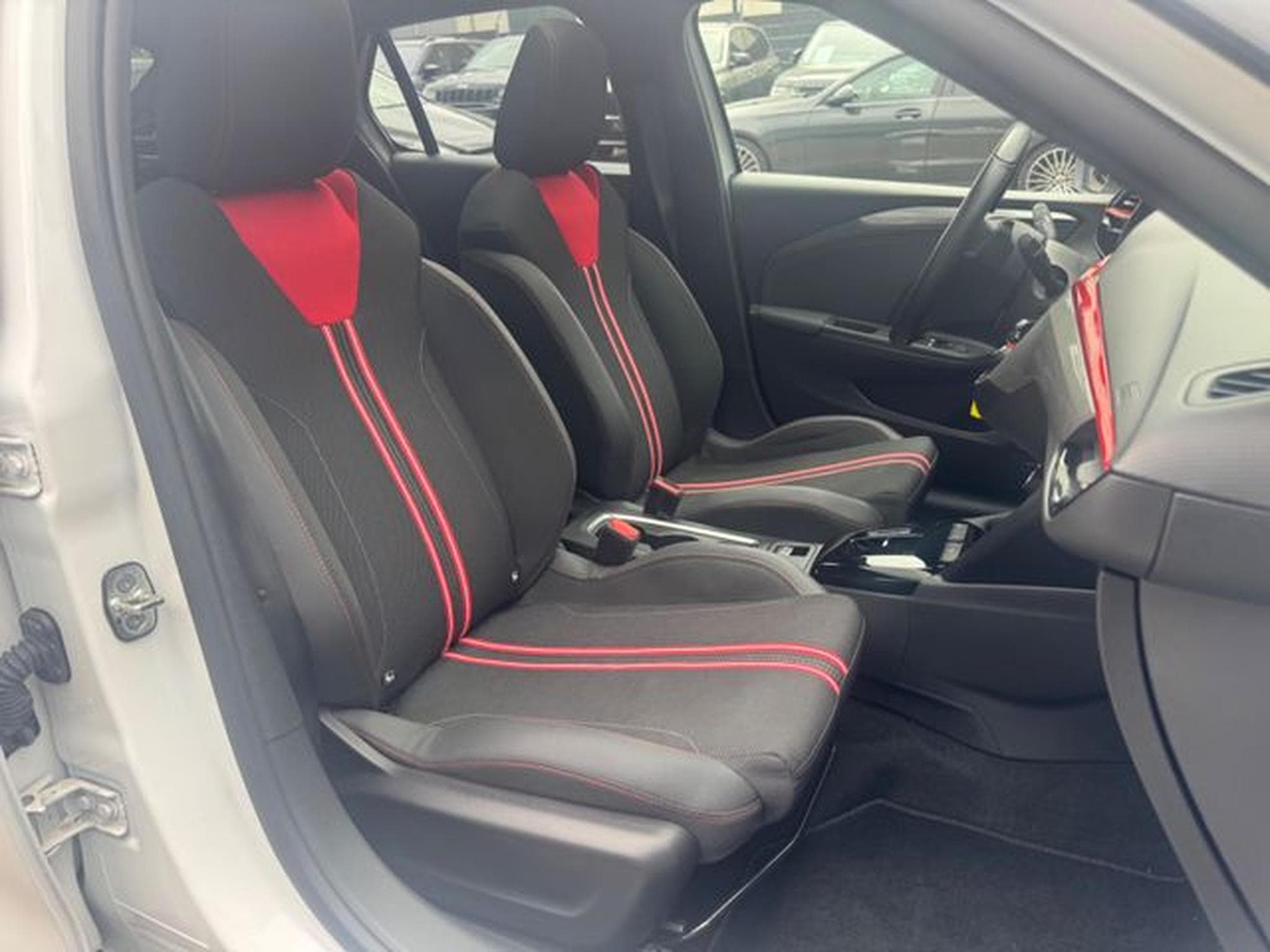 Opel Corsa CORSA F GS LINE*AUTOMATIK*NAVI*LED*R-KAMERA* (2023) - Foto 15