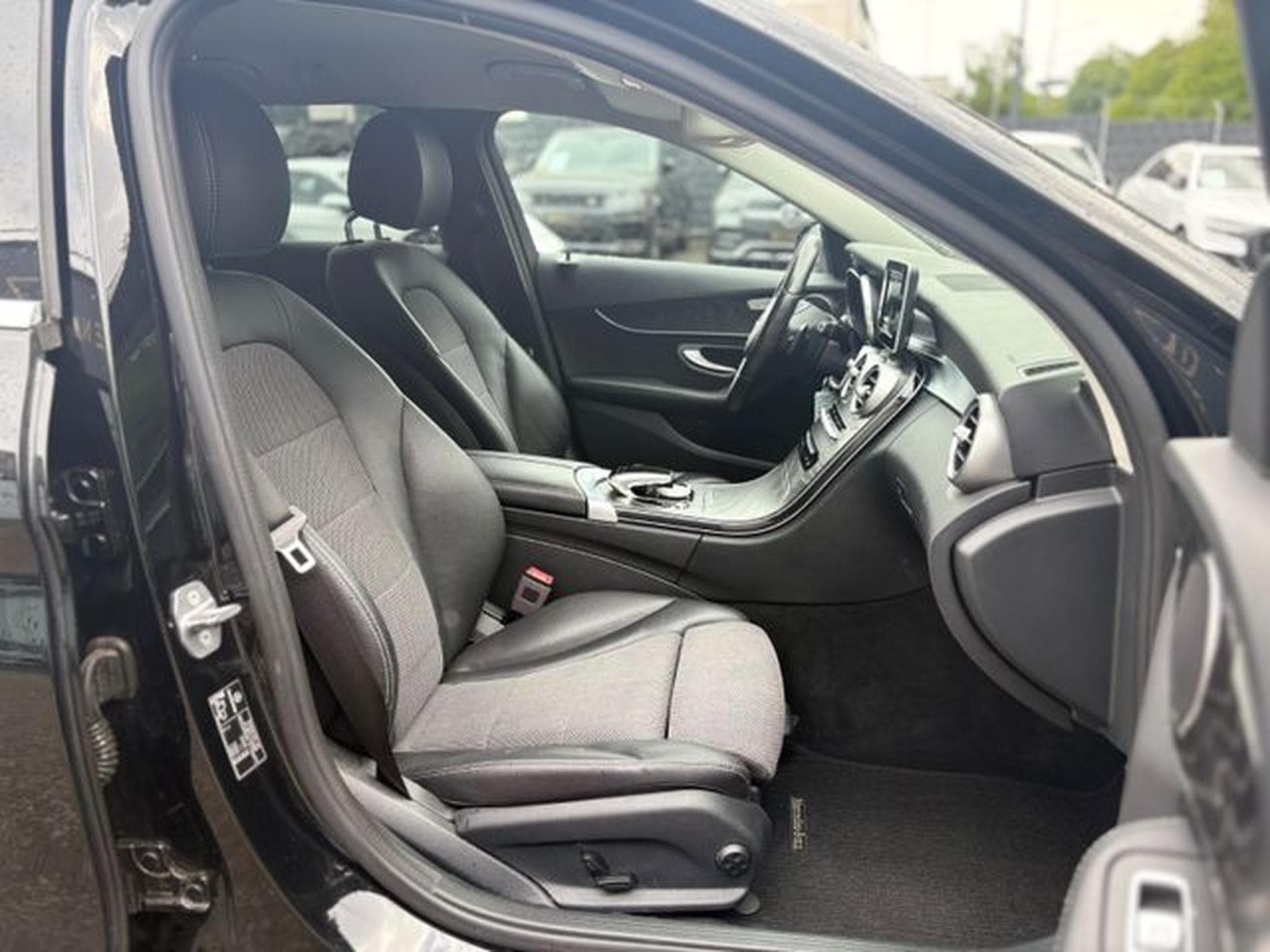Mercedes C 350 C 350 e T *AVANTGARDE*NAVI*SHZ*KAMERA*LED*LUFT* (2019) - Foto 15