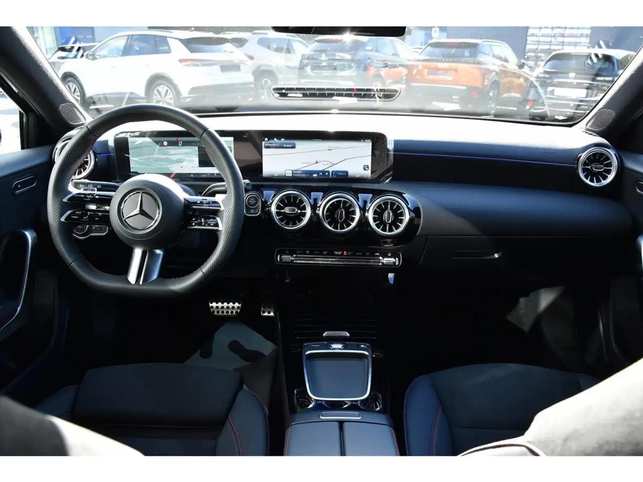 Mercedes GLA 200 (2025) - Photo 9