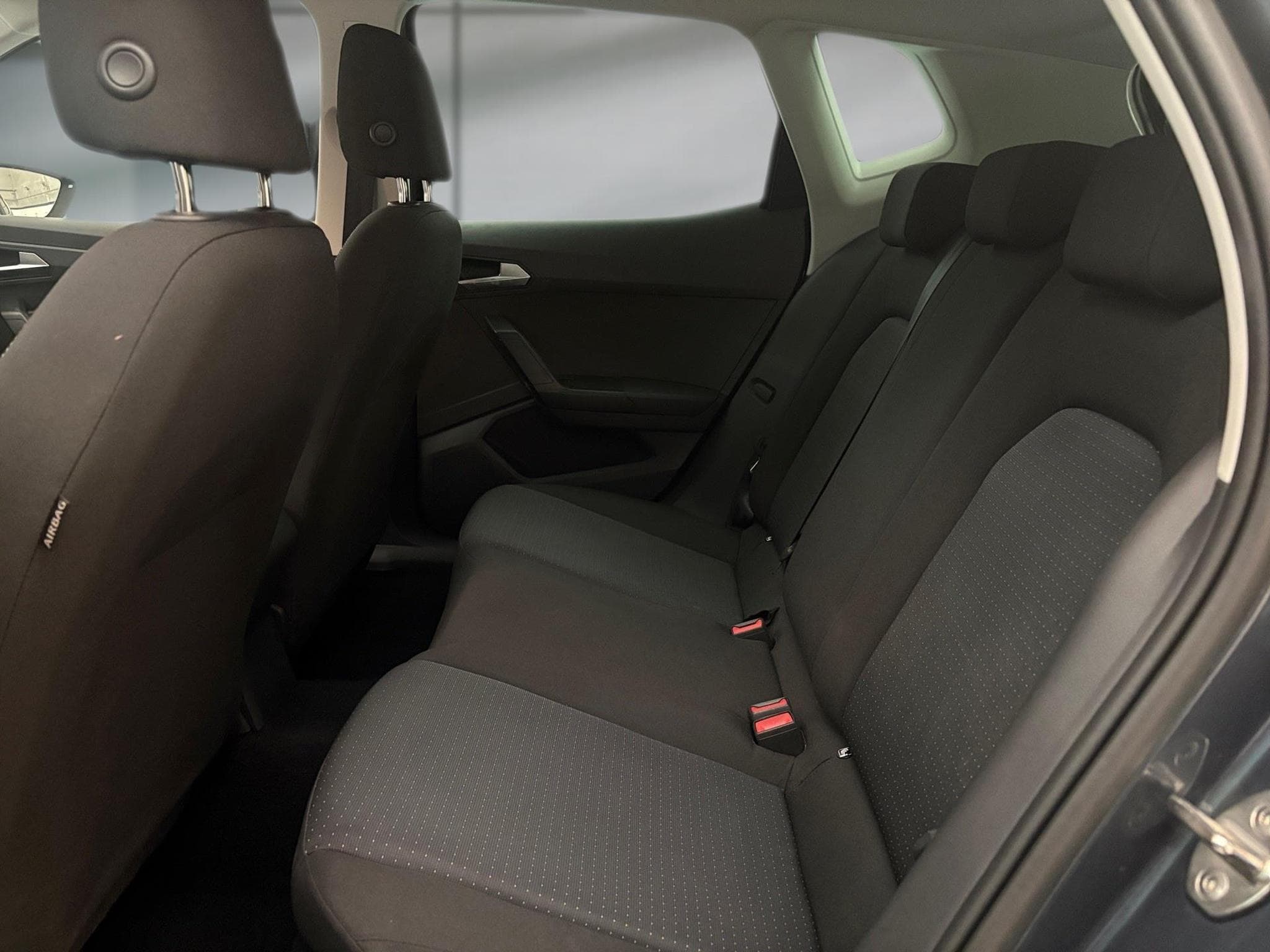 Seat Arona -26% 1.0 TSI 115Cv Special Edition+Options (2025) - Photo 8