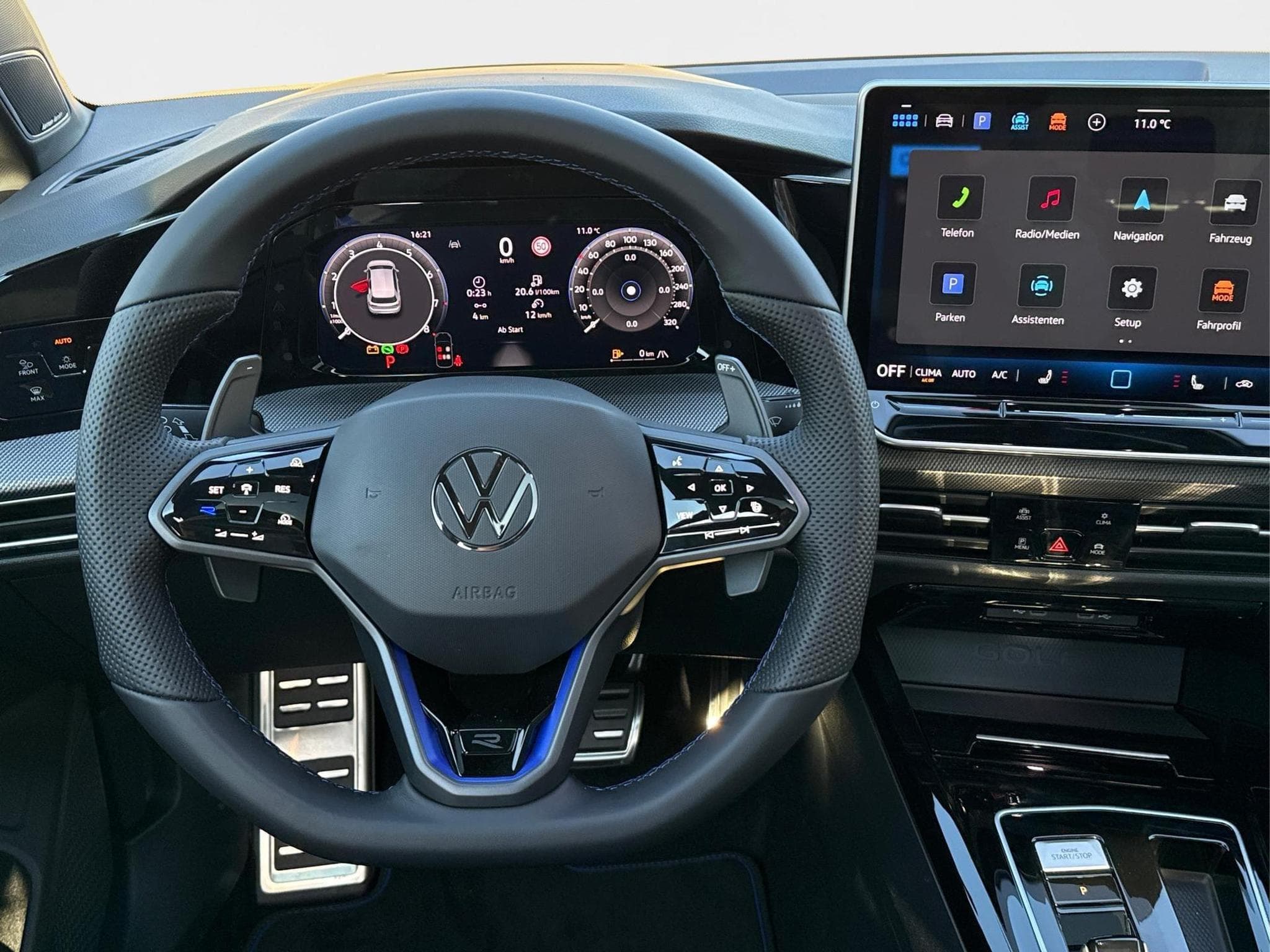 VW Golf R (2026) - Photo 7