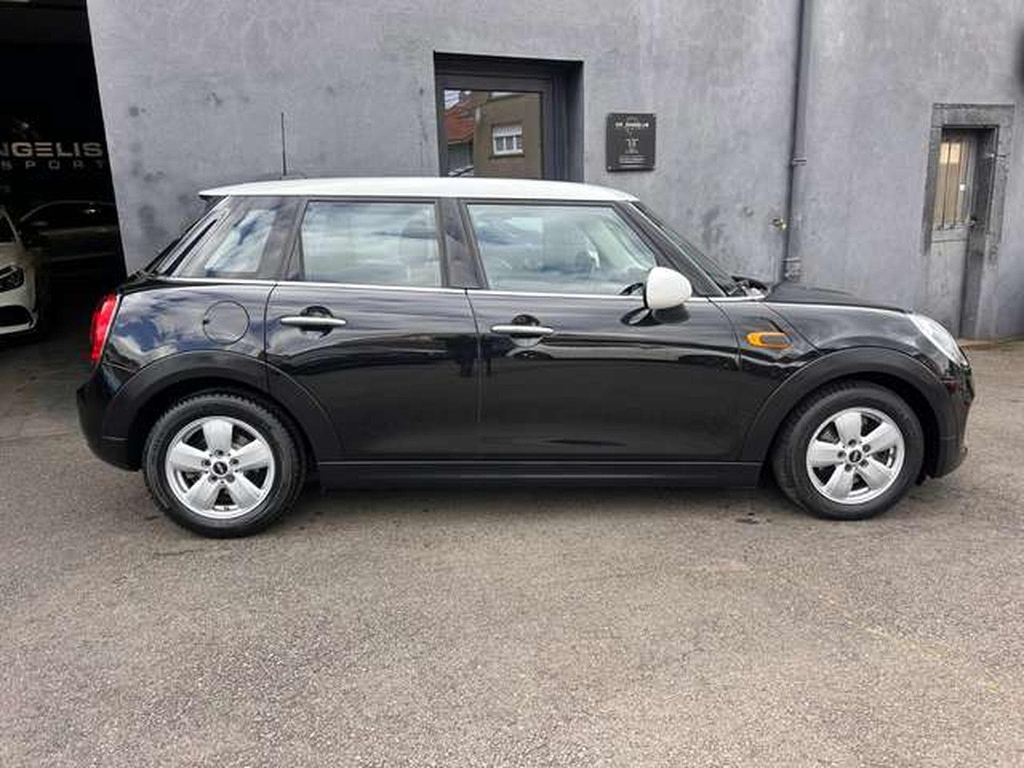 MINI Cooper COOPER D 116 5P (2016) - Photo 10