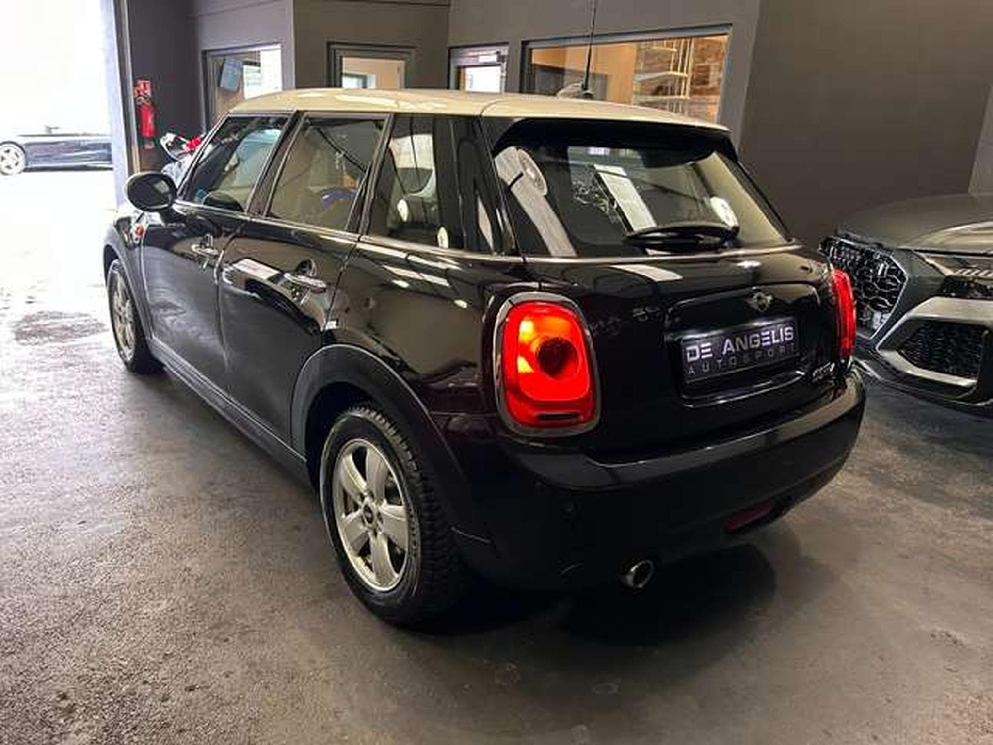 MINI Cooper COOPER D 116 5P (2016) - Photo 6