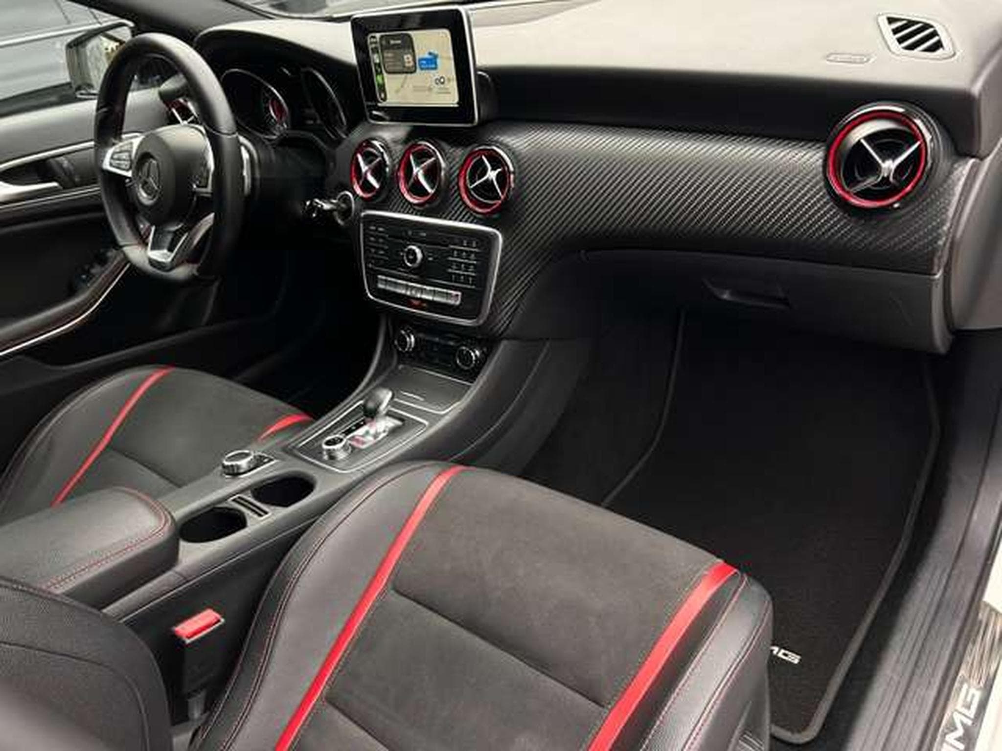 Mercedes A 45 AMG 45 AMG 4MATIC 381  DCT (2017) - Photo 15