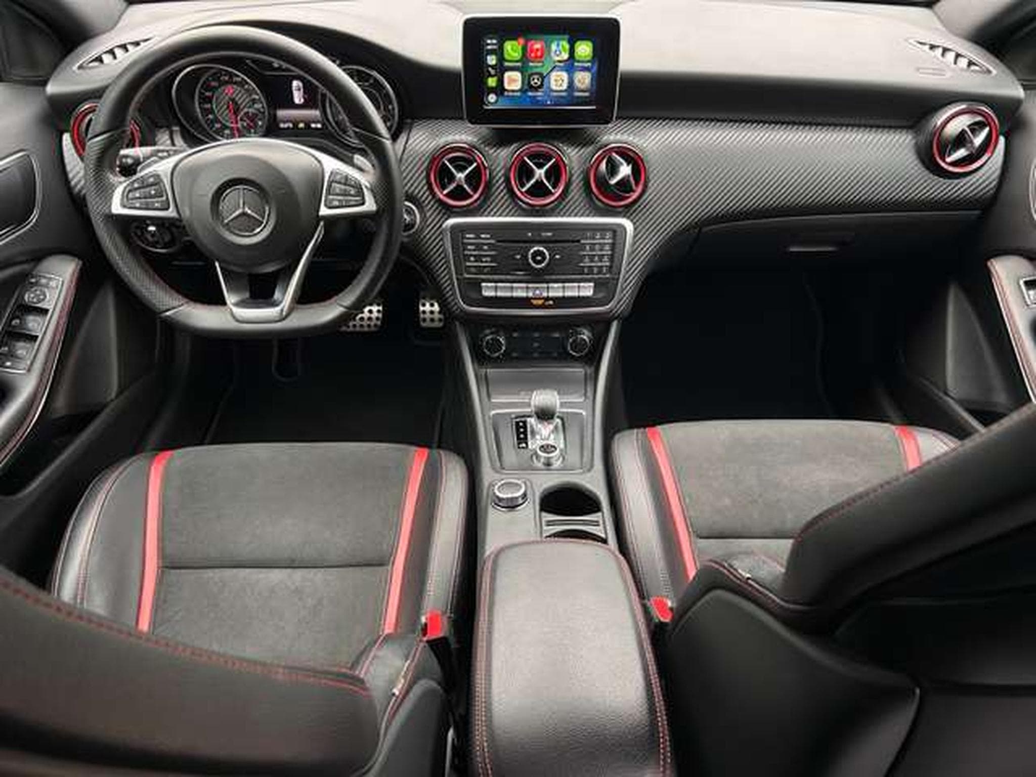 Mercedes A 45 AMG 45 AMG 4MATIC 381  DCT (2017) - Photo 3