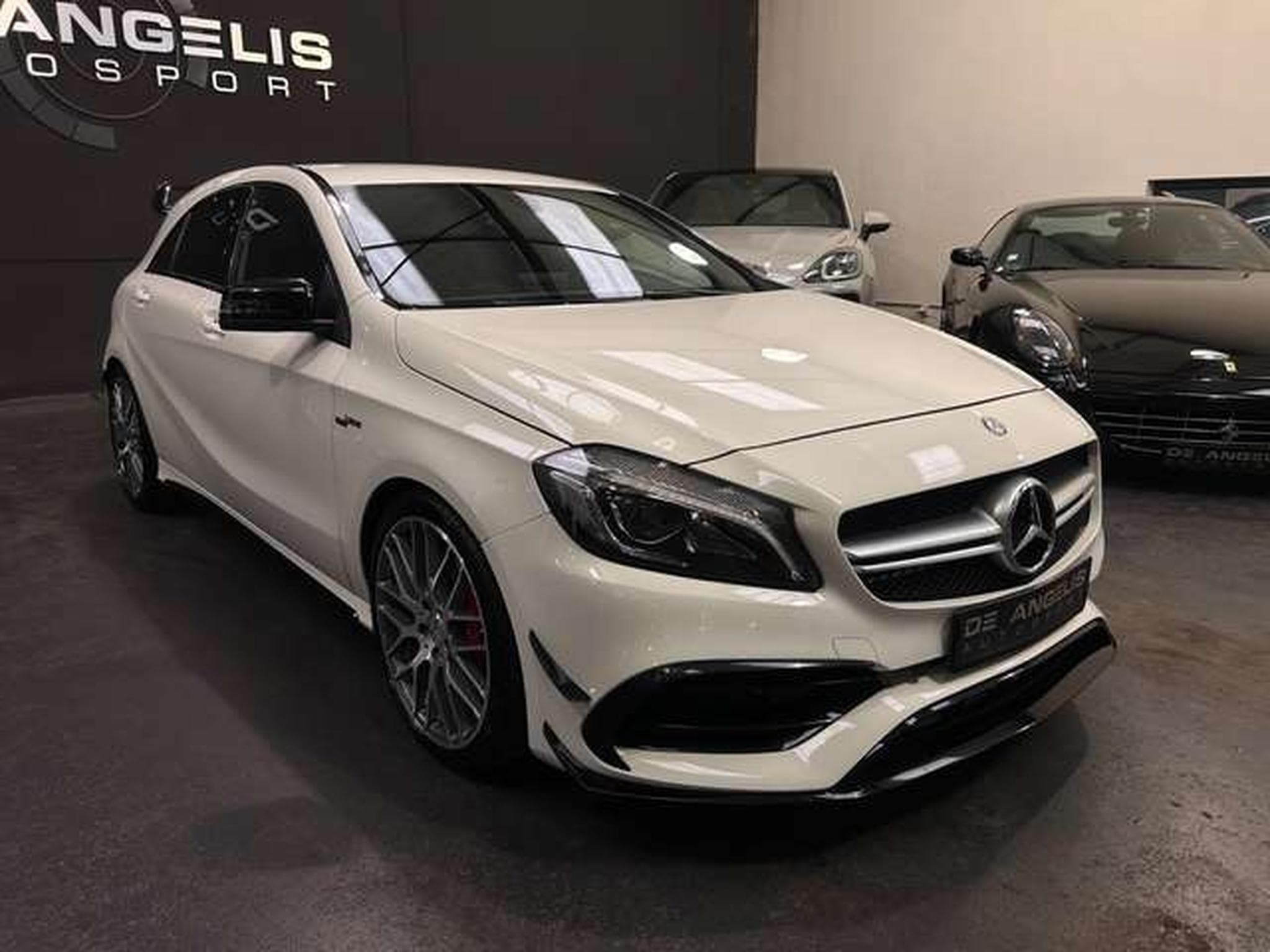 Mercedes A 45 AMG 45 AMG 4MATIC 381  DCT (2017) - Photo 7
