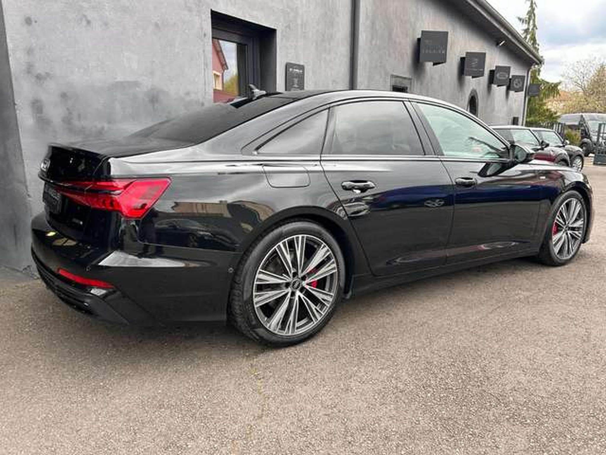 Audi A6 2.0 TFSI 367 COMPETITION (2022) - Photo 11