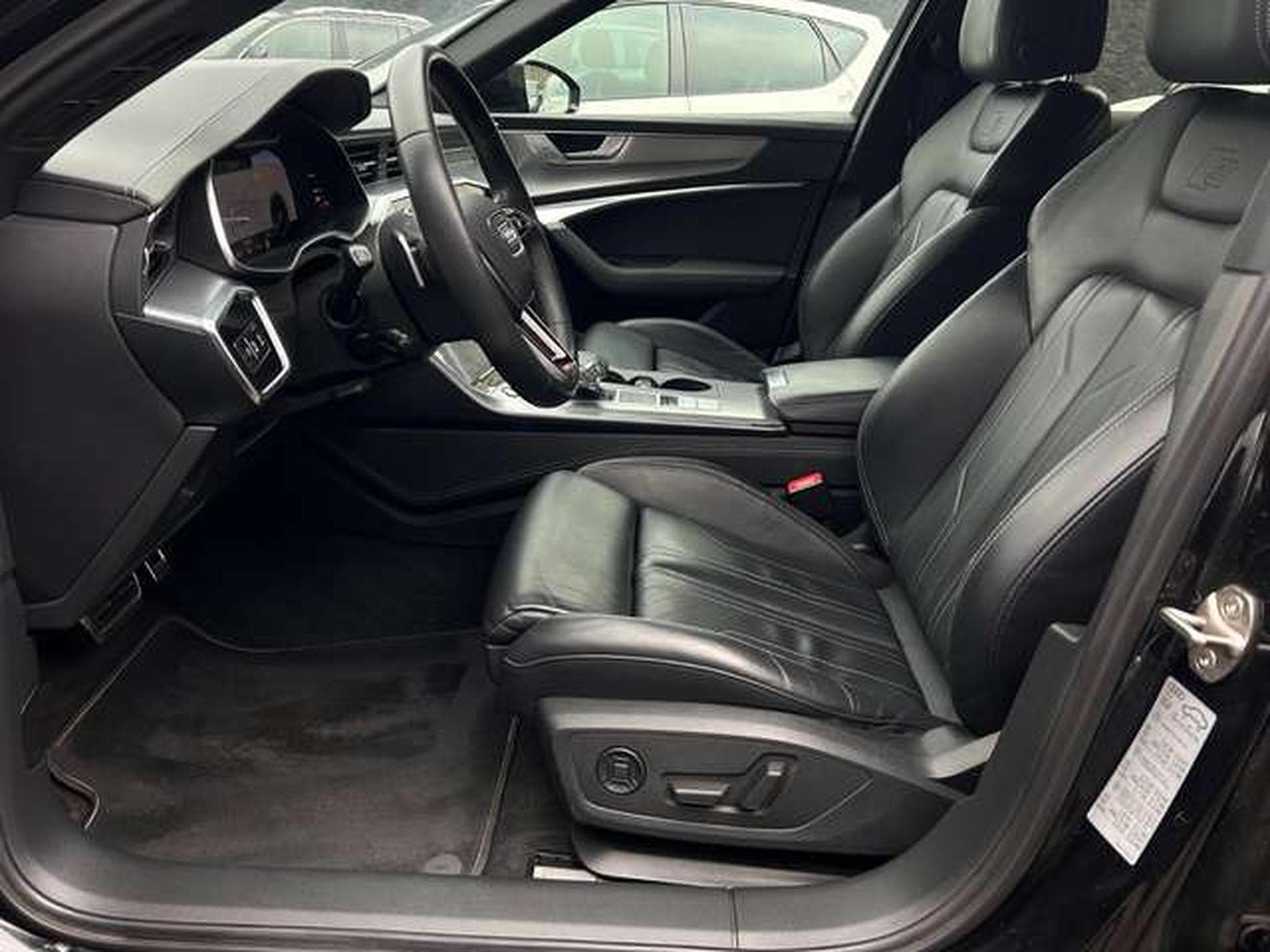 Audi A6 2.0 TFSI 367 COMPETITION (2022) - Photo 13