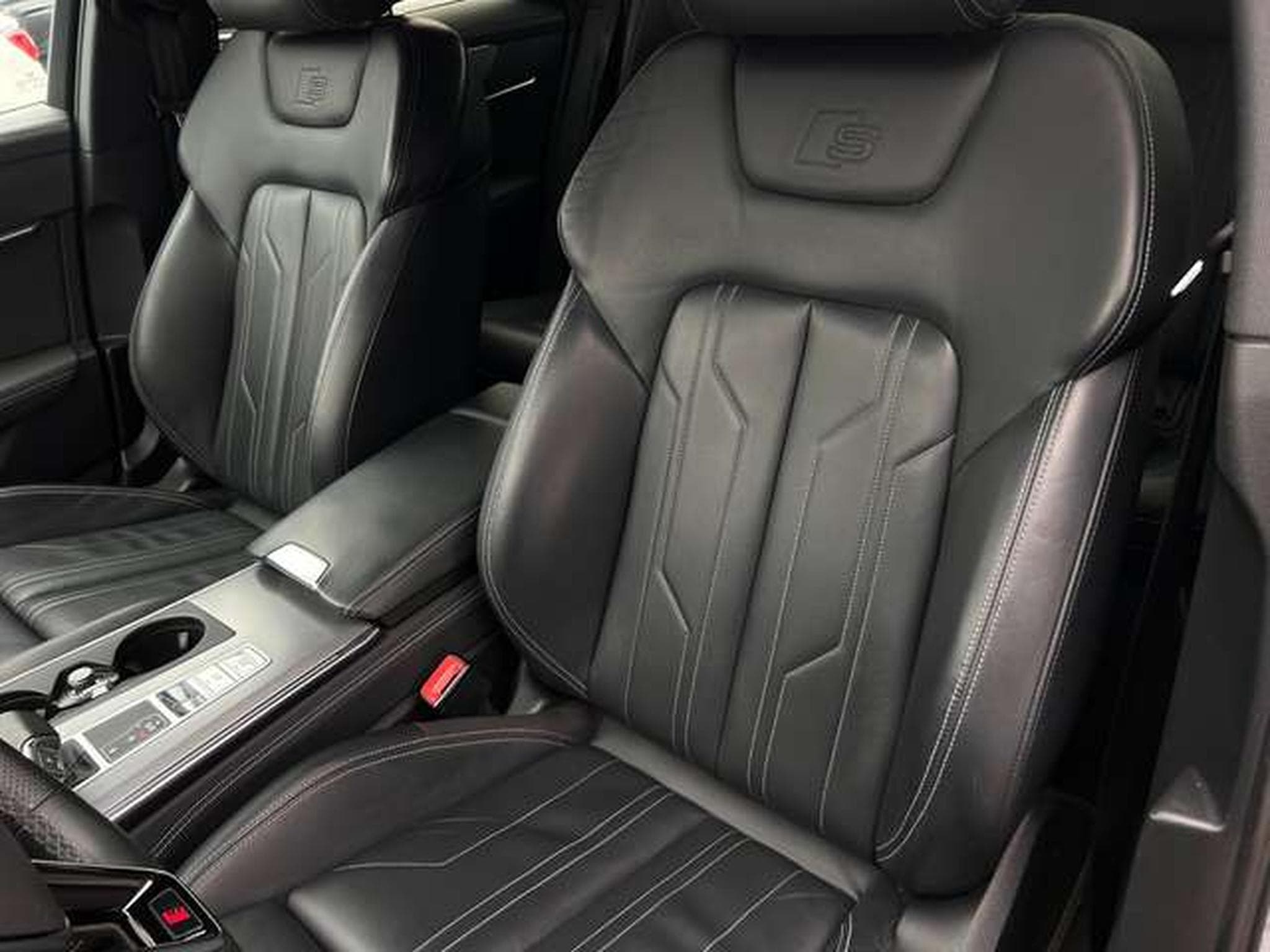 Audi A6 2.0 TFSI 367 COMPETITION (2022) - Photo 14