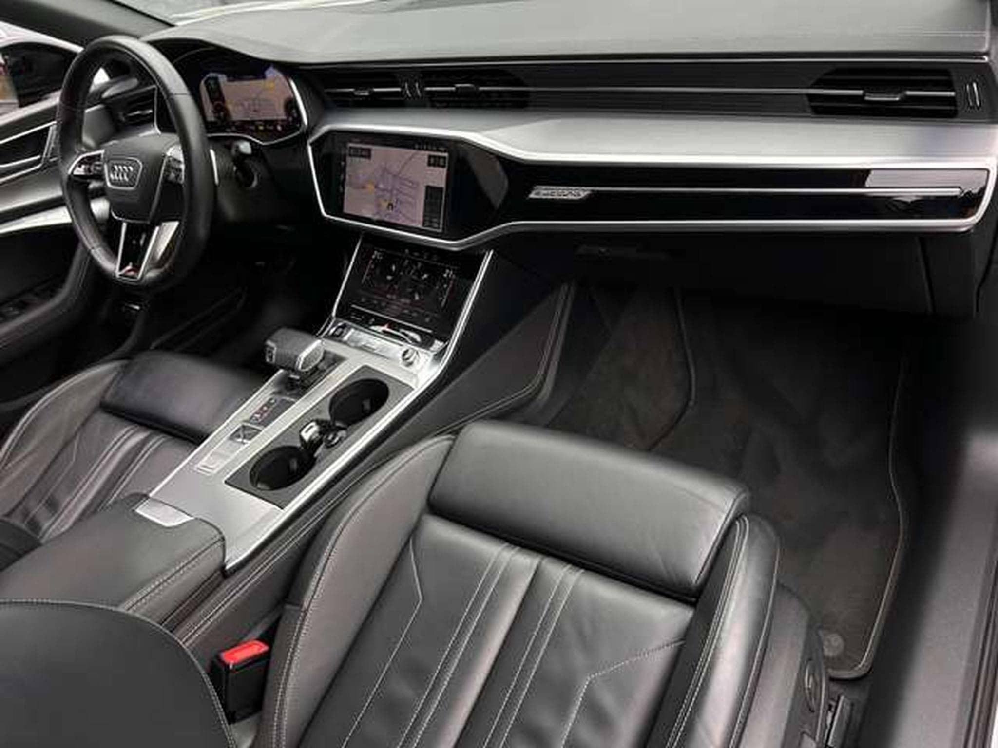 Audi A6 2.0 TFSI 367 COMPETITION (2022) - Photo 15